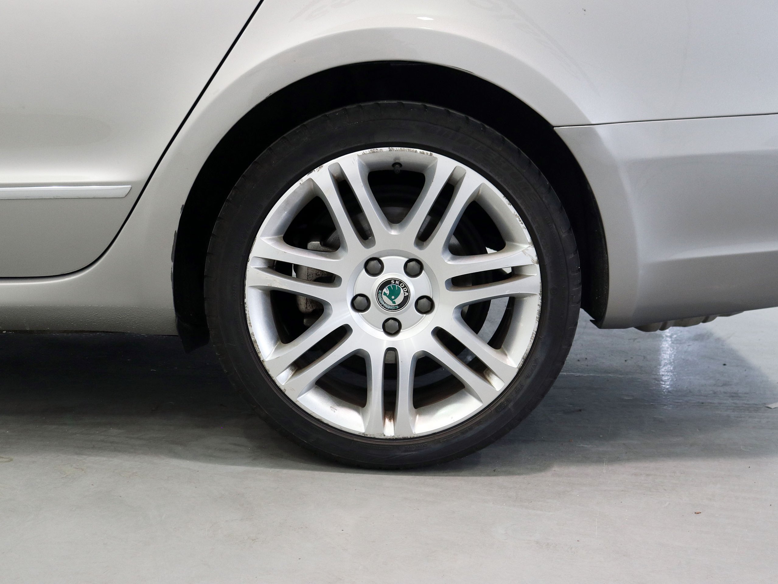 Foto Skoda Superb 45