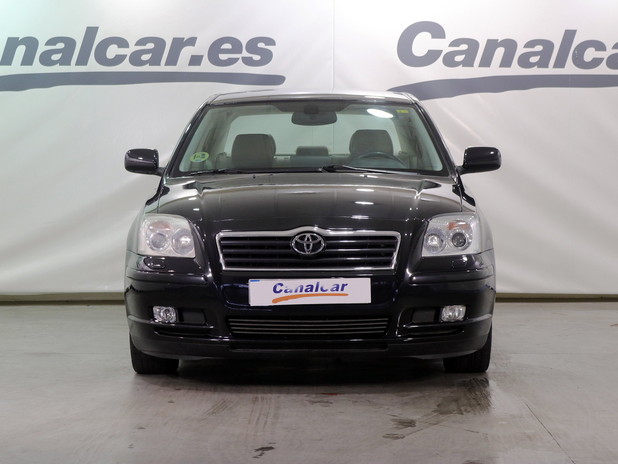 Foto Toyota Avensis 2 Foto Toyota Avensis 2