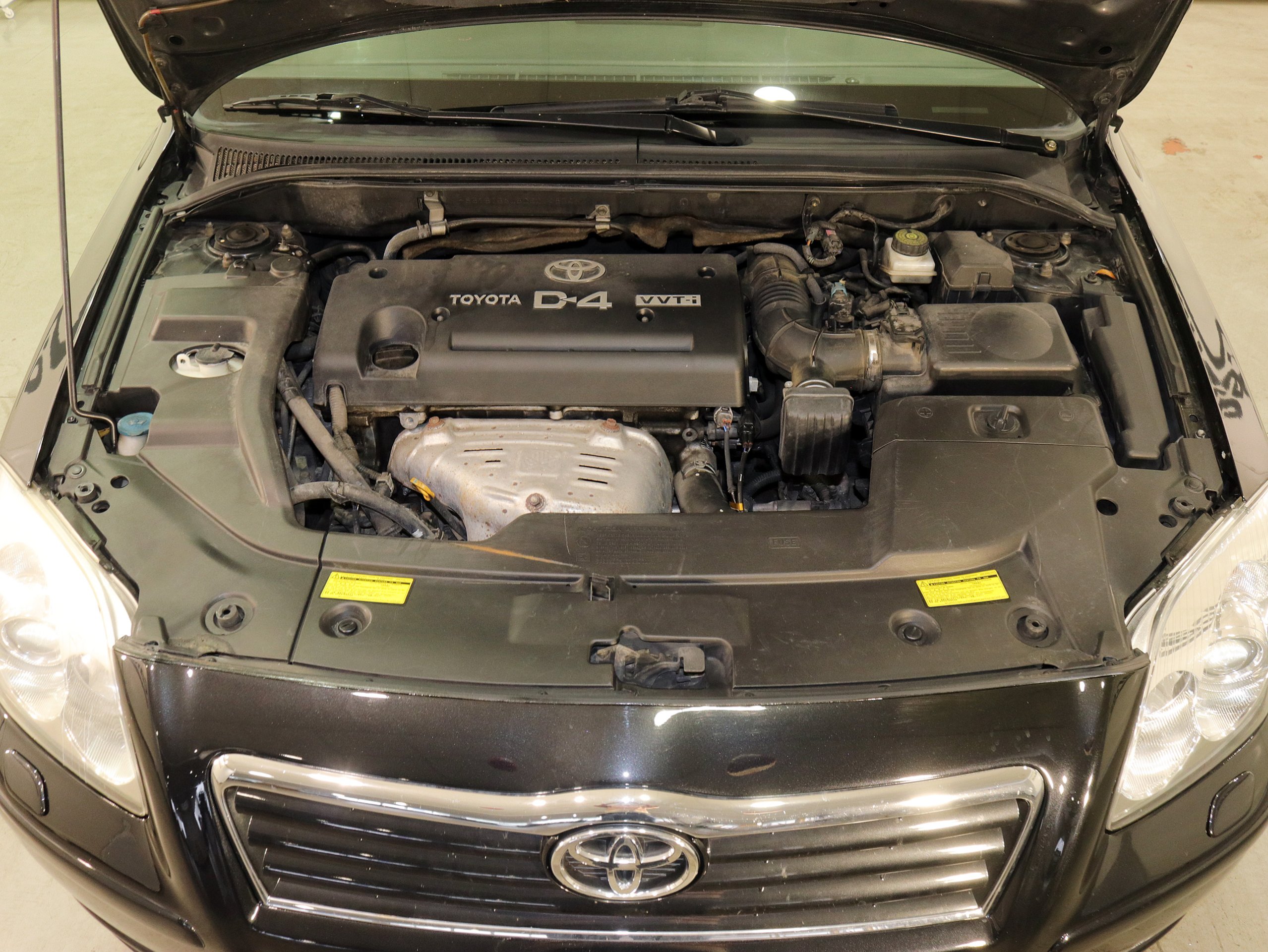 Foto Toyota Avensis 7 Foto Toyota Avensis 7