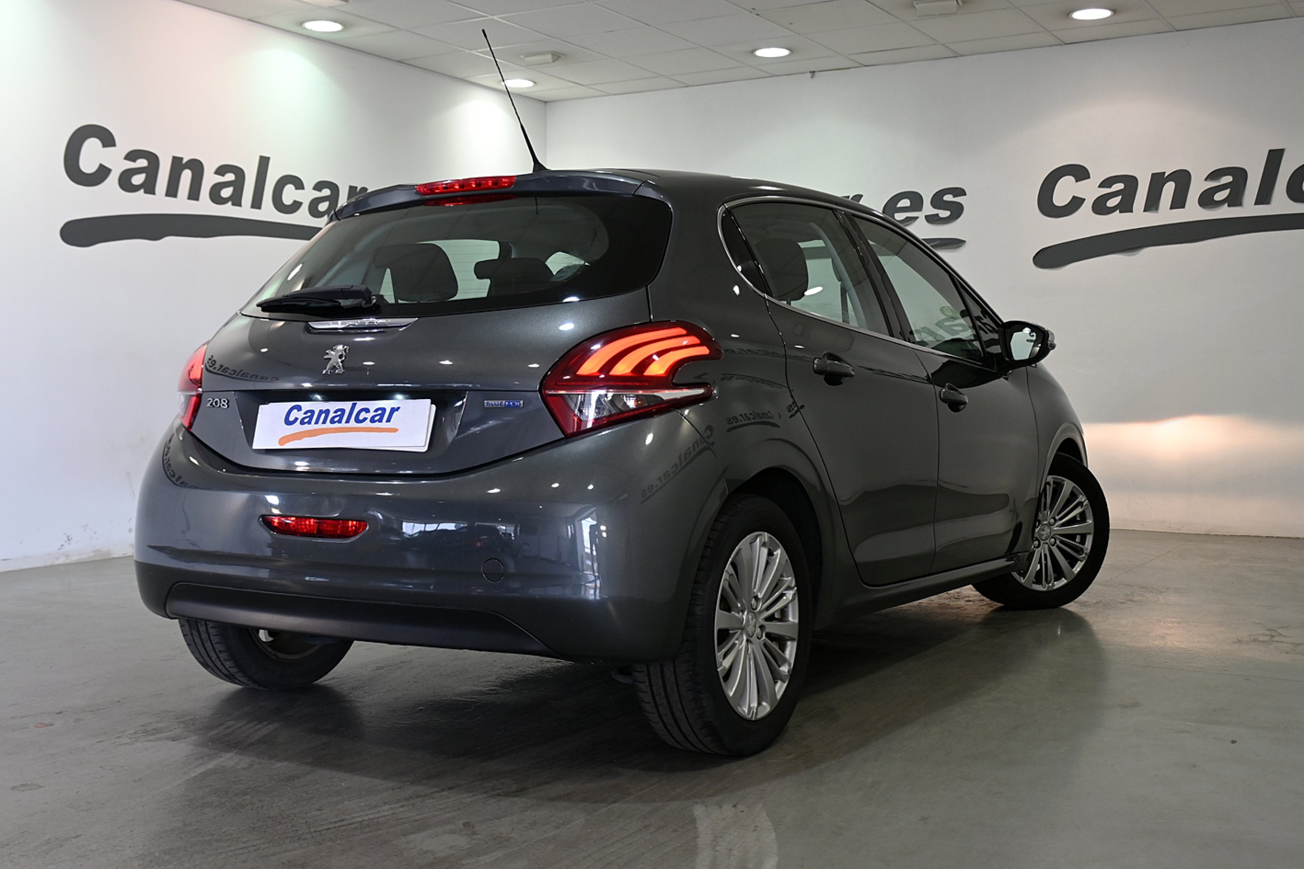 Foto Peugeot 208 5