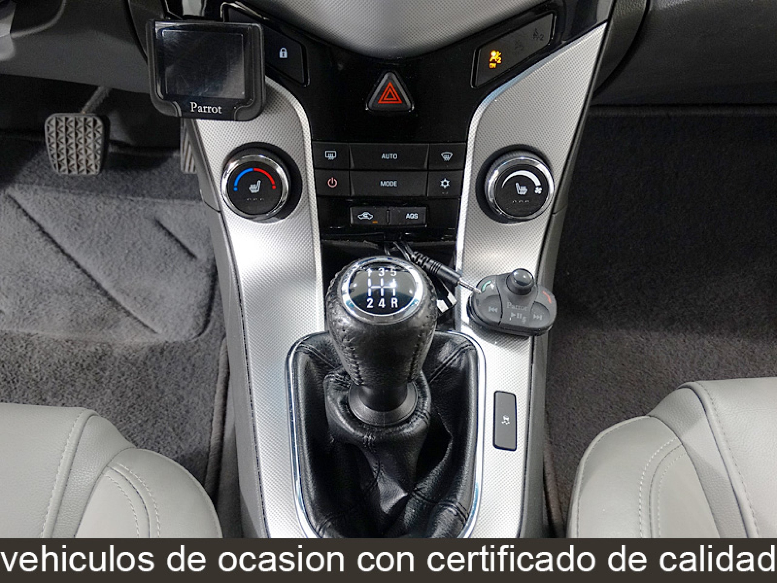 Foto Chevrolet Cruze 36