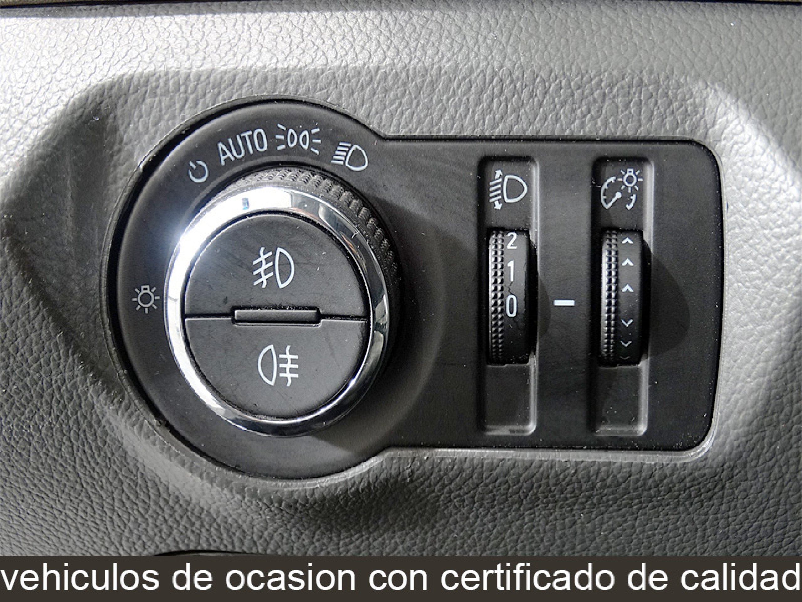 Foto Chevrolet Cruze 37