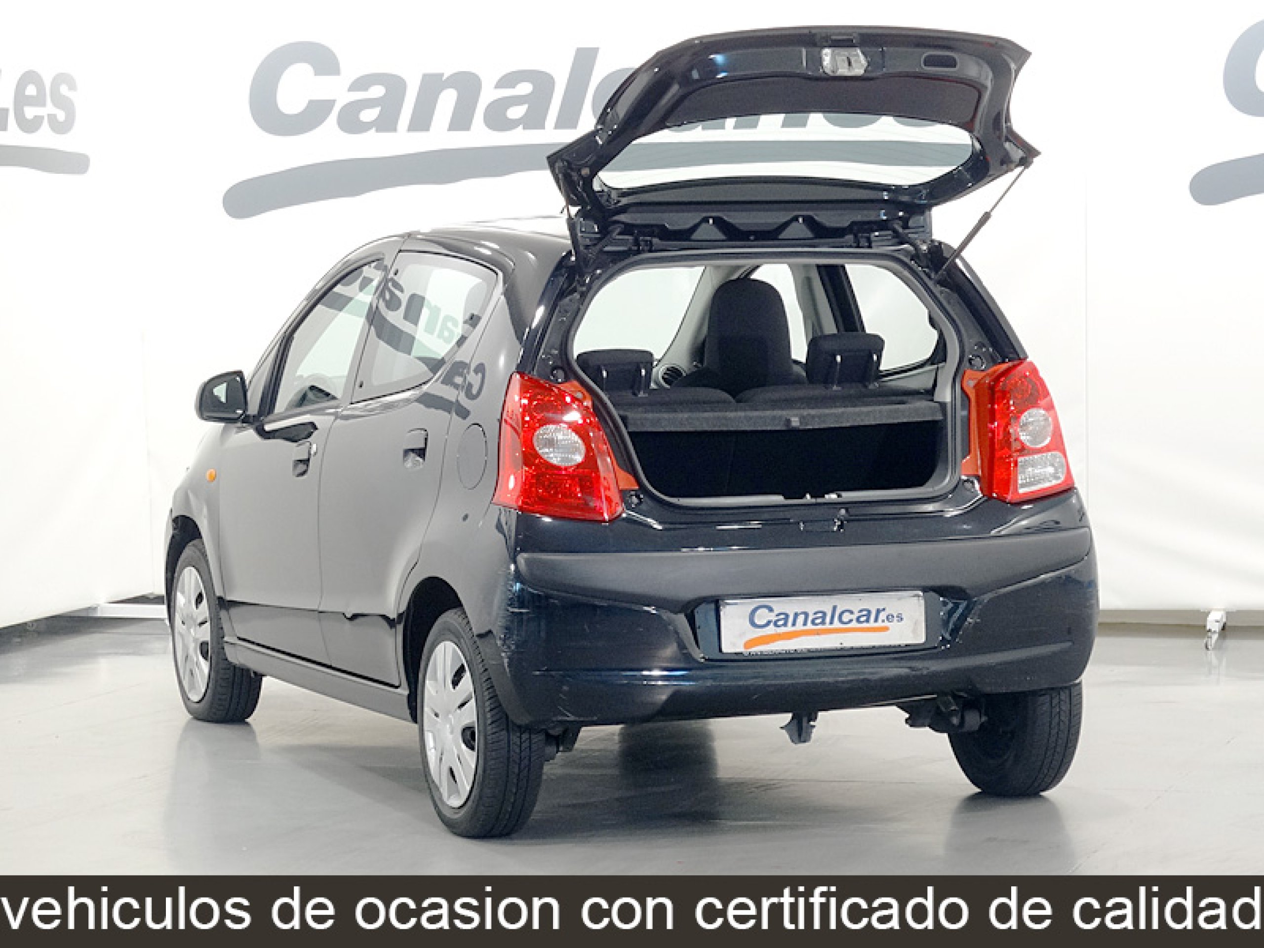 Foto Nissan Pixo 10 Foto Nissan Pixo 10