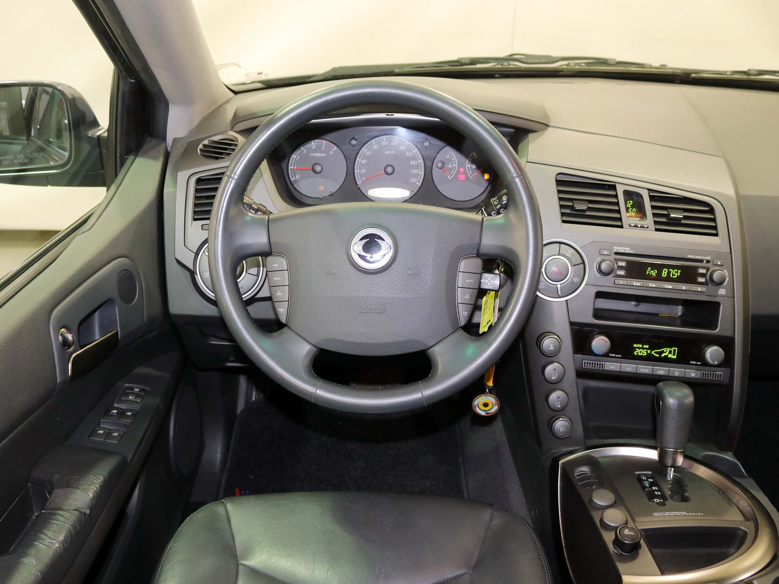 Foto Ssangyong Kyron 15 Foto Ssangyong Kyron 15