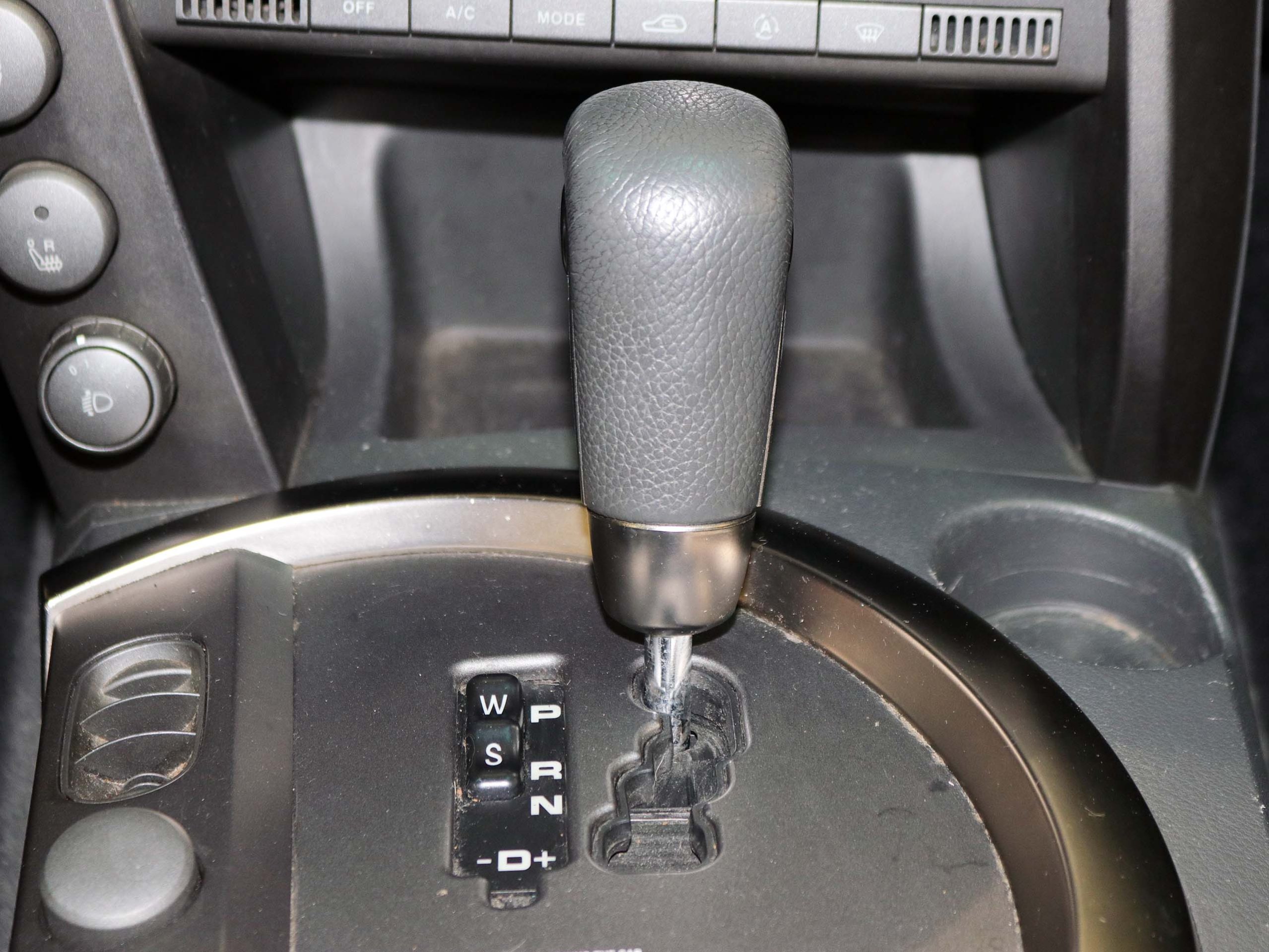 Foto Ssangyong Kyron 18 Foto Ssangyong Kyron 18