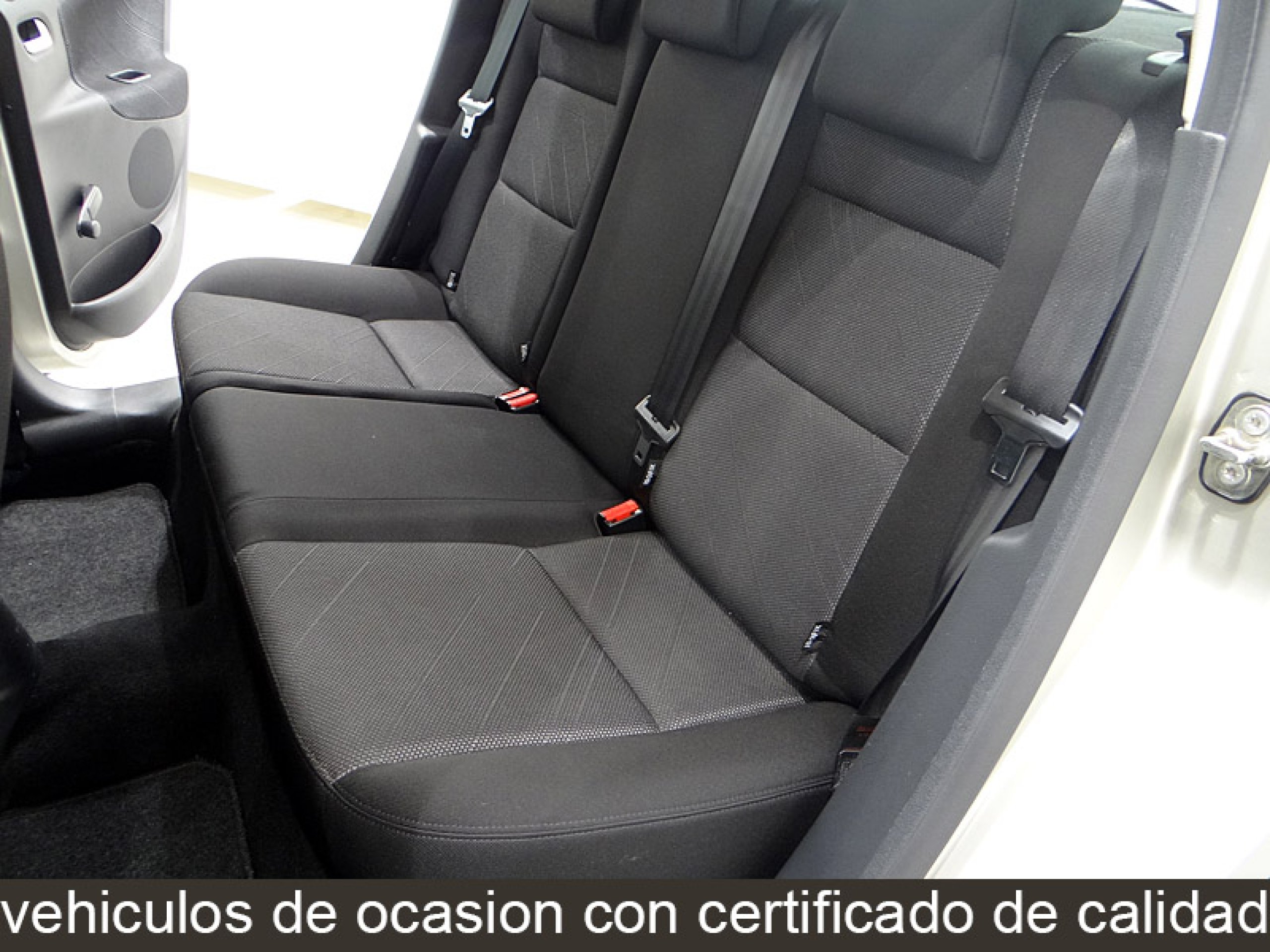 Foto Peugeot 207 23