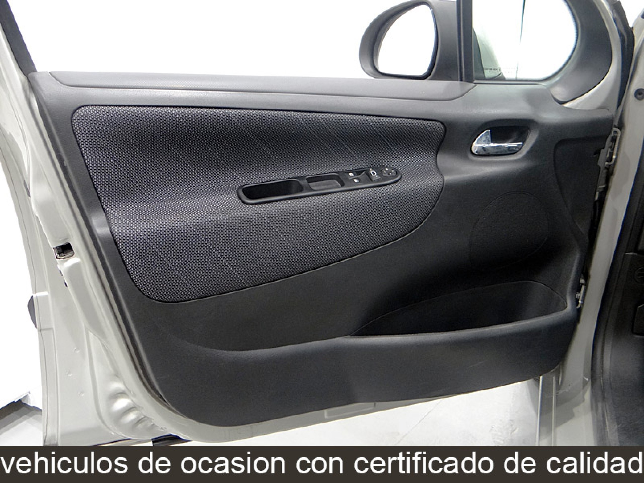 Foto Peugeot 207 24
