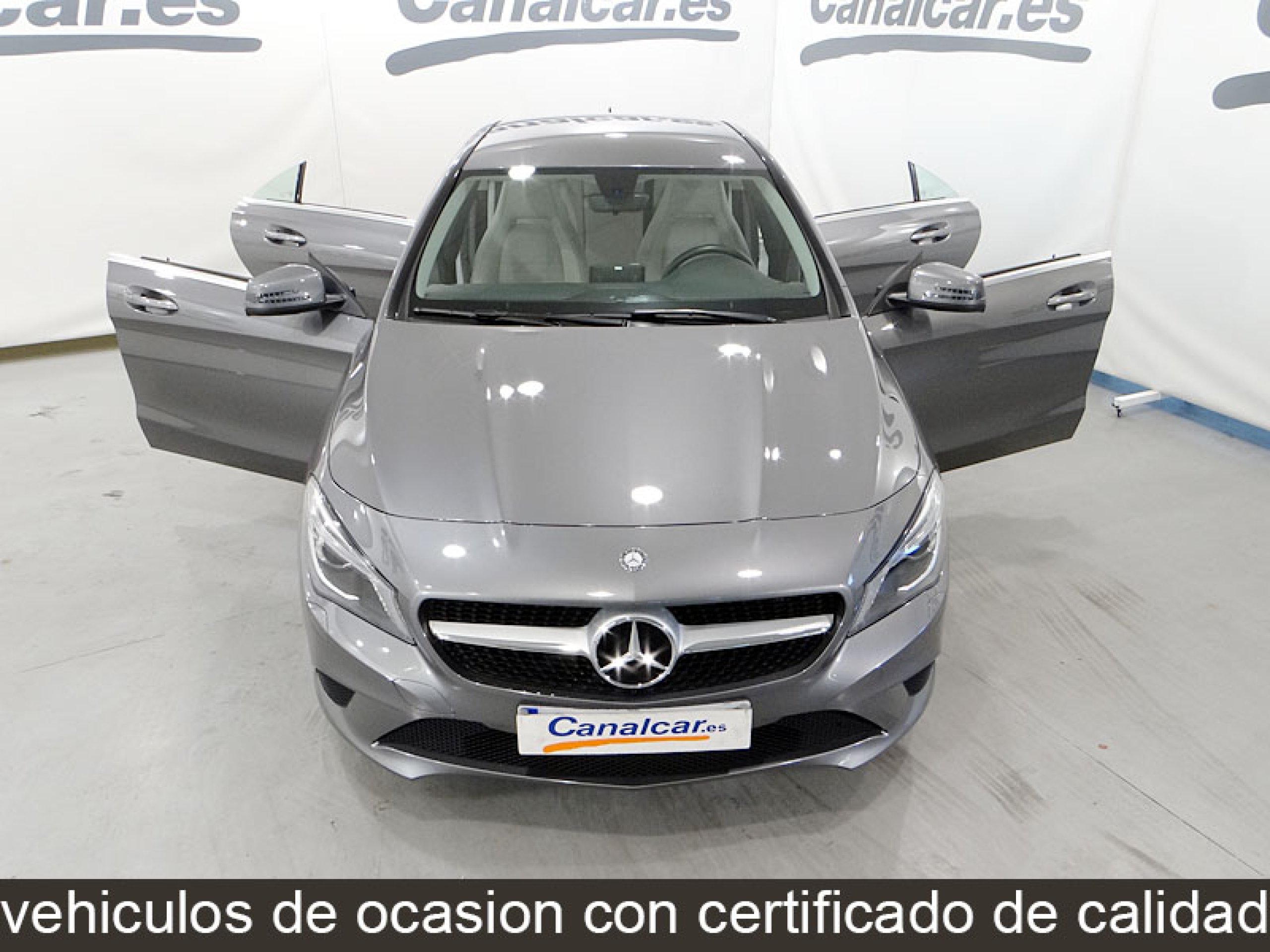 Foto Mercedes-Benz CLA 220 4