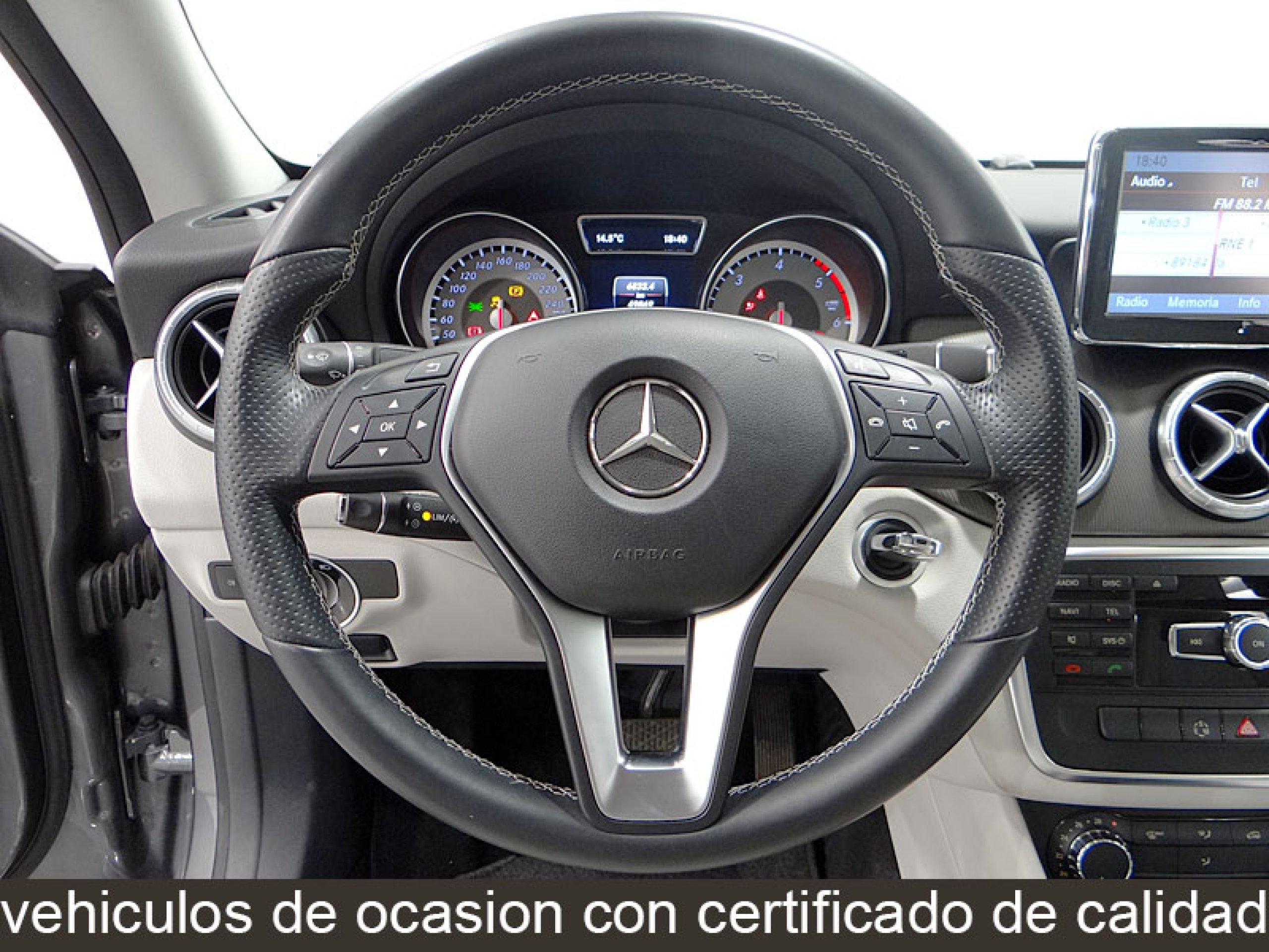 Foto Mercedes-Benz CLA 220 32