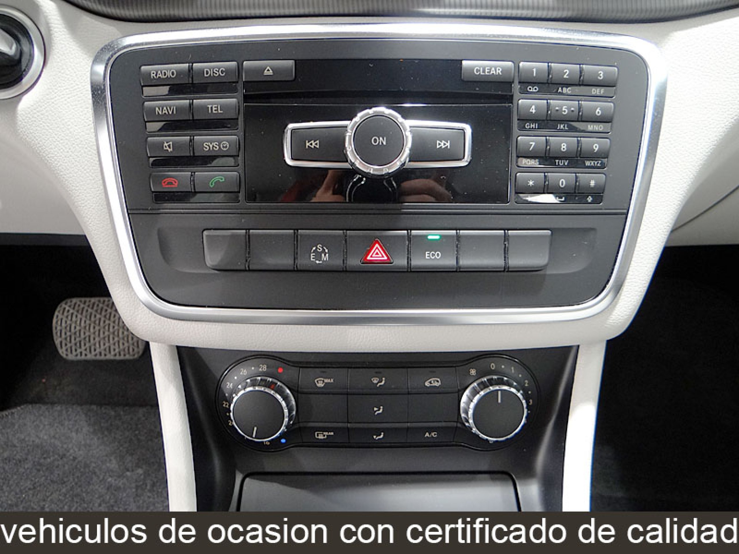 Foto Mercedes-Benz CLA 220 33
