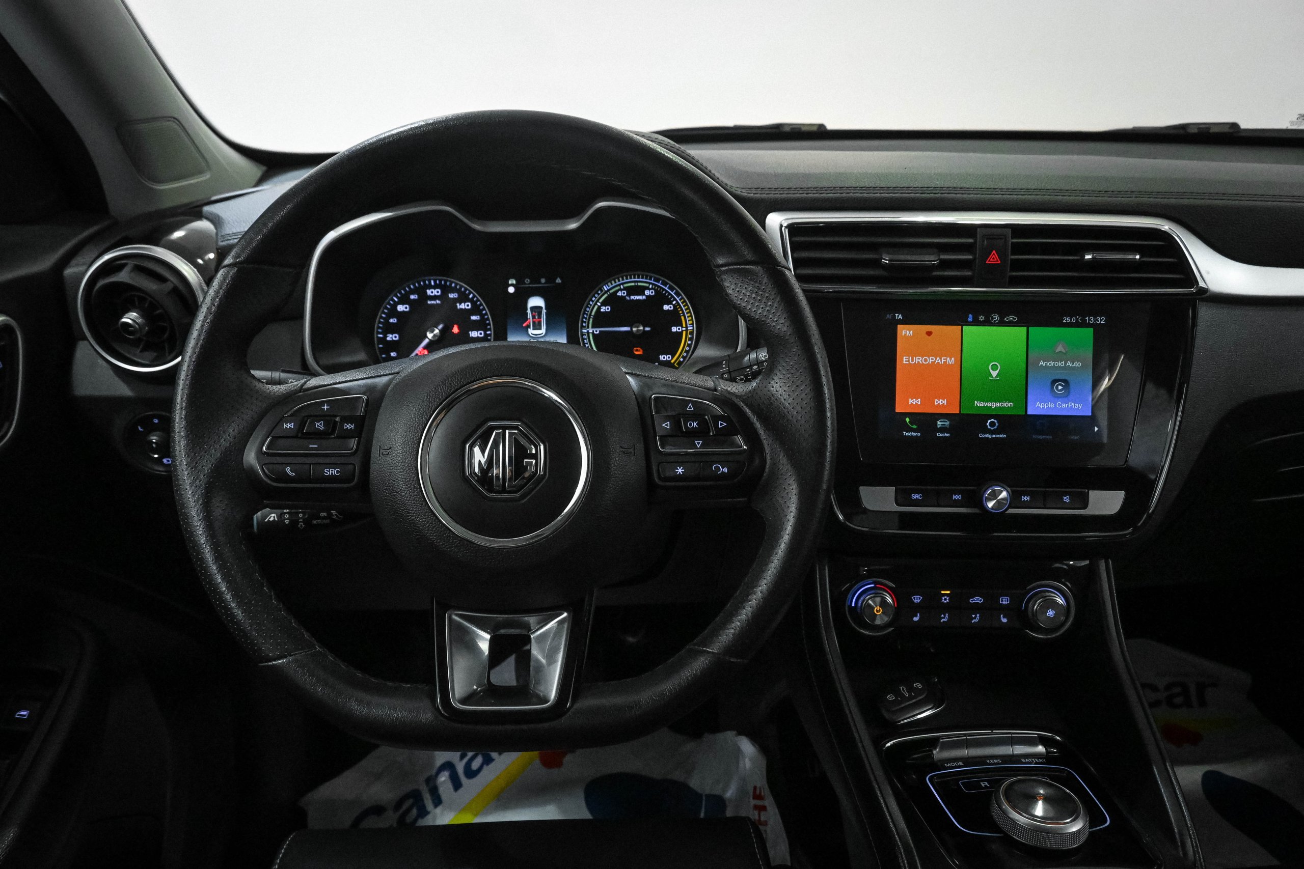 Foto MG ZS EV  25