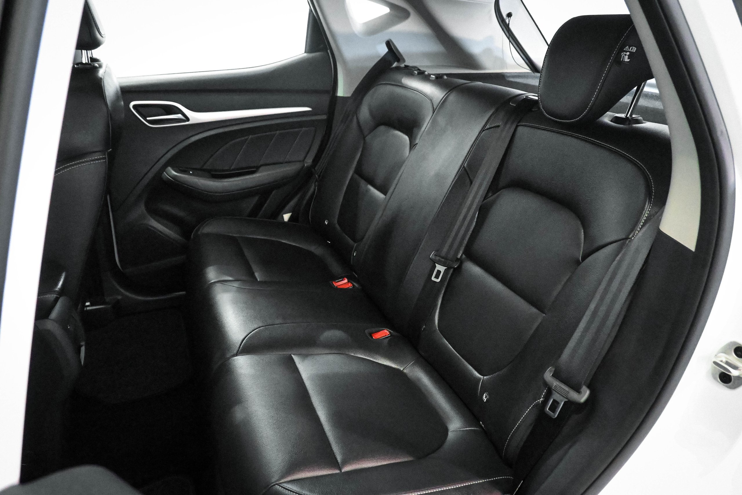 Foto MG ZS EV  16