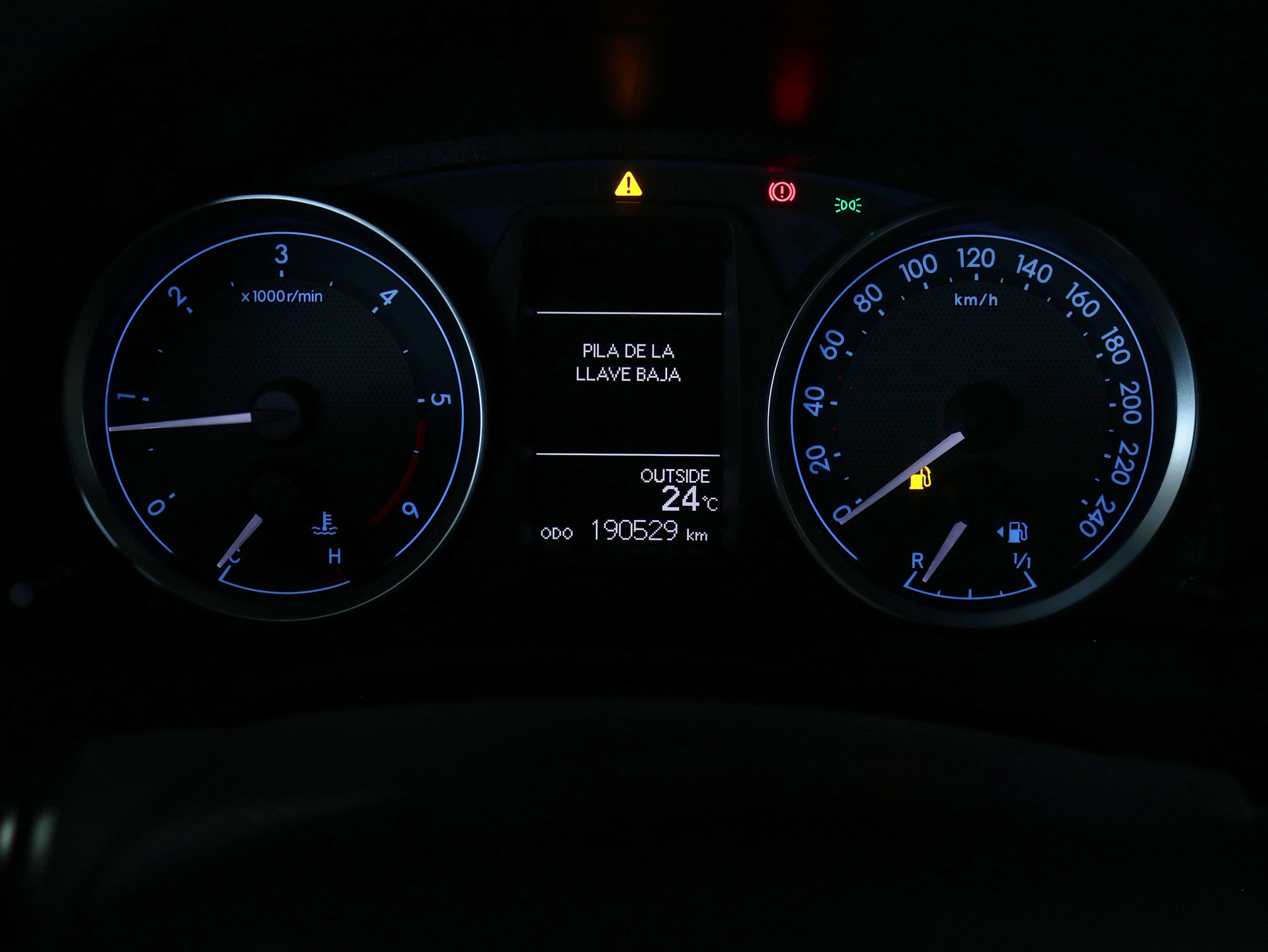 Foto Toyota Auris 13