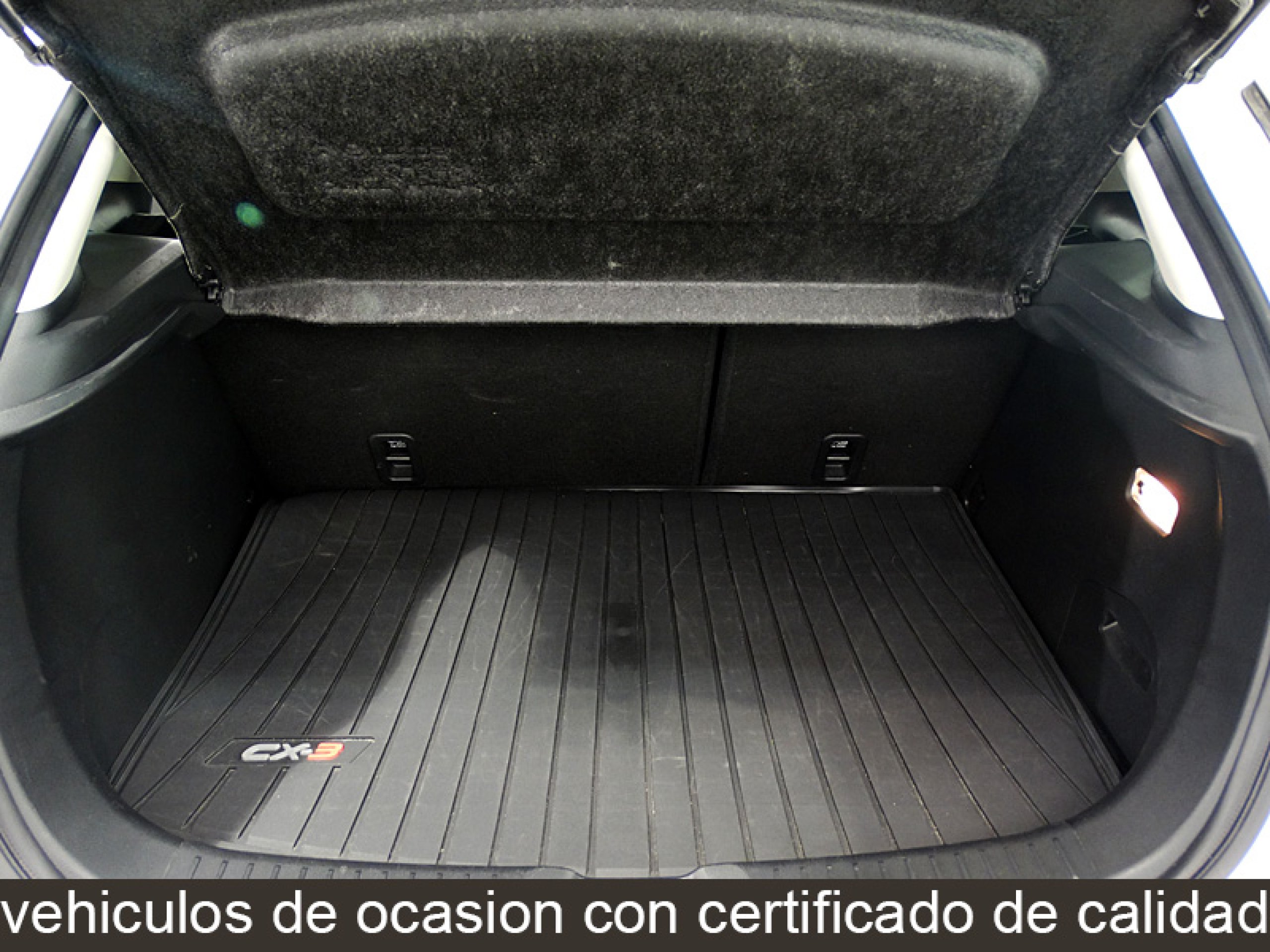 Foto Mazda CX-3 14