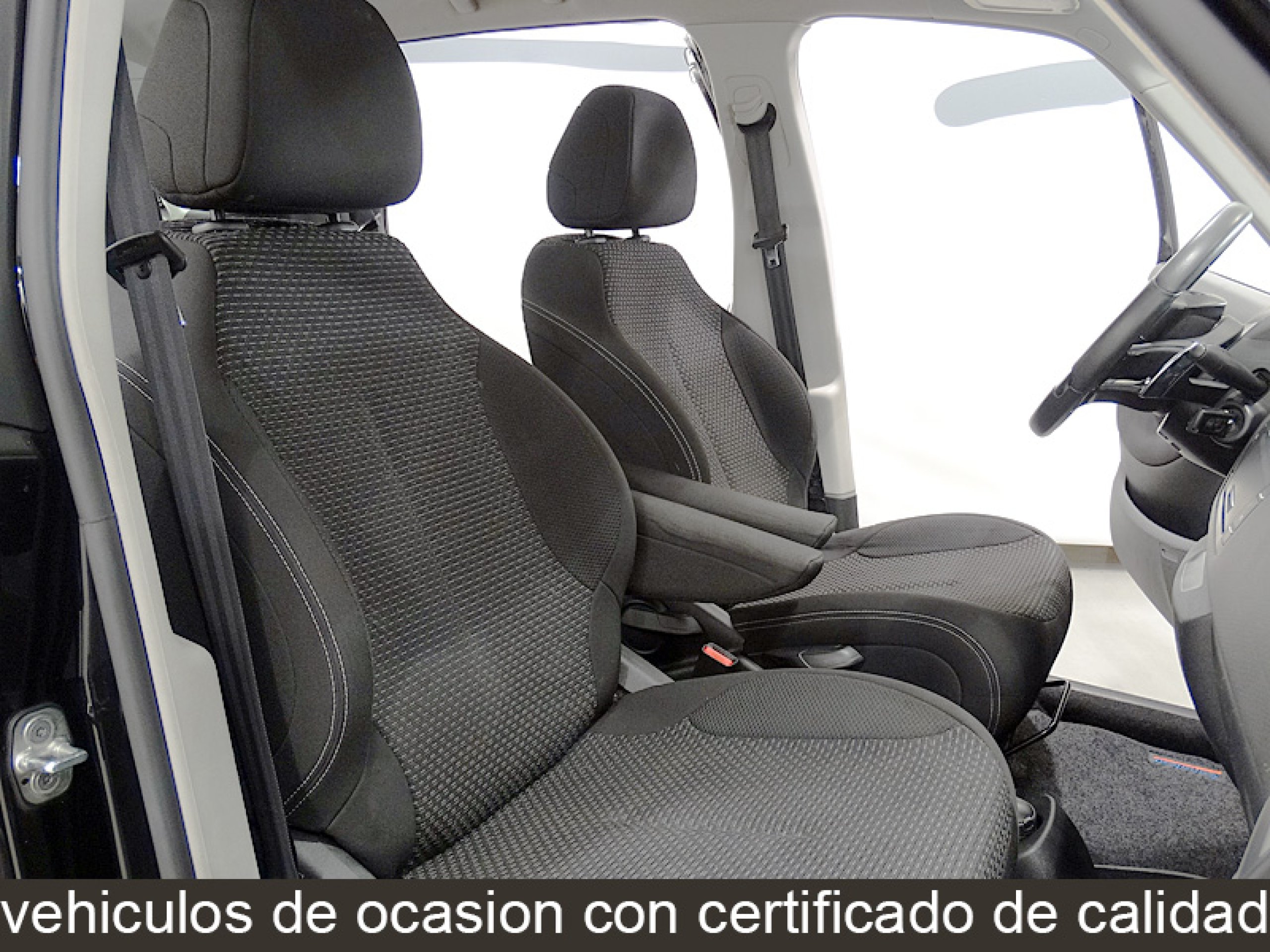 Foto Citroen Grand C4 Picasso 24