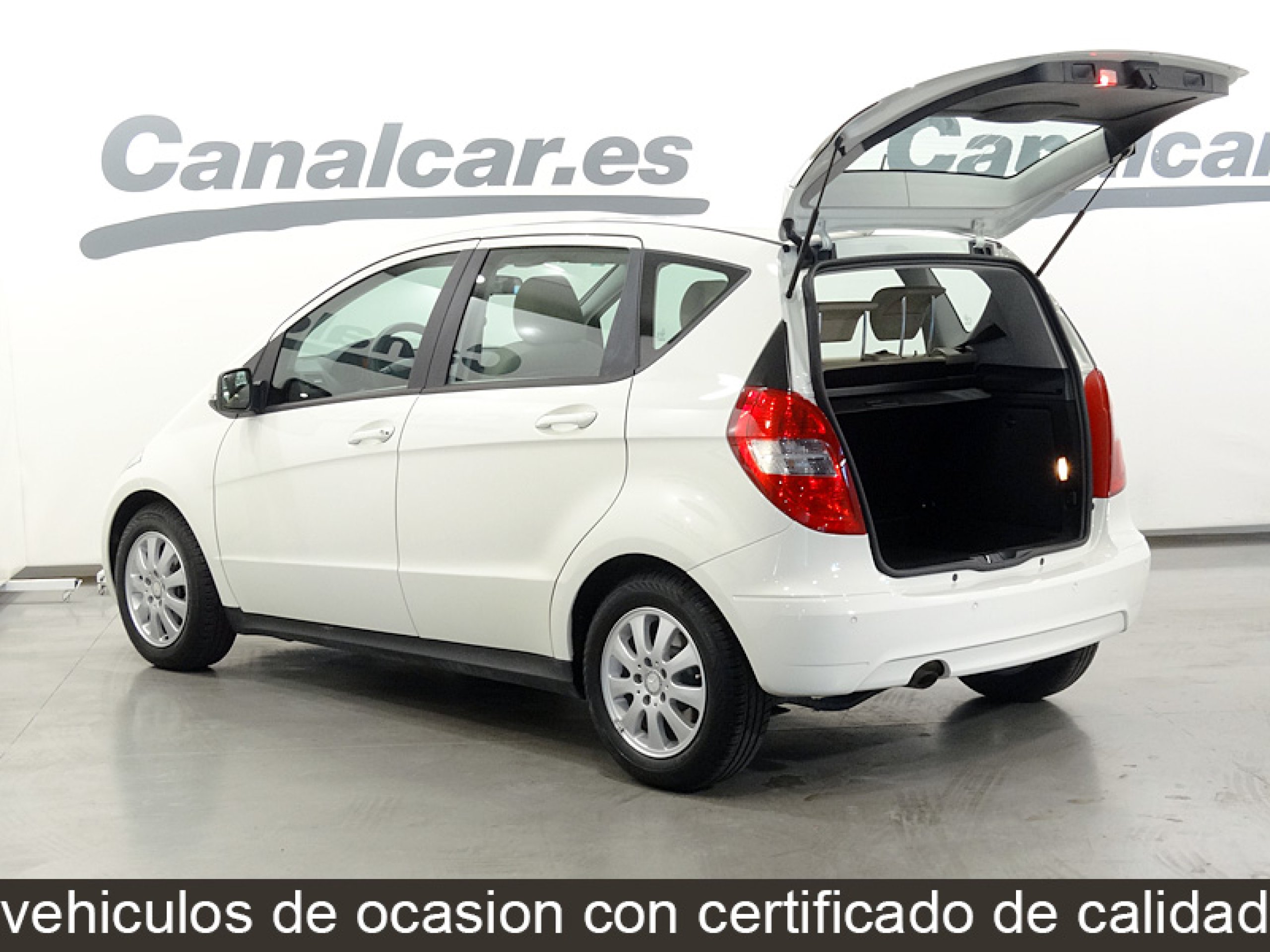 Foto Mercedes-Benz A 160 8