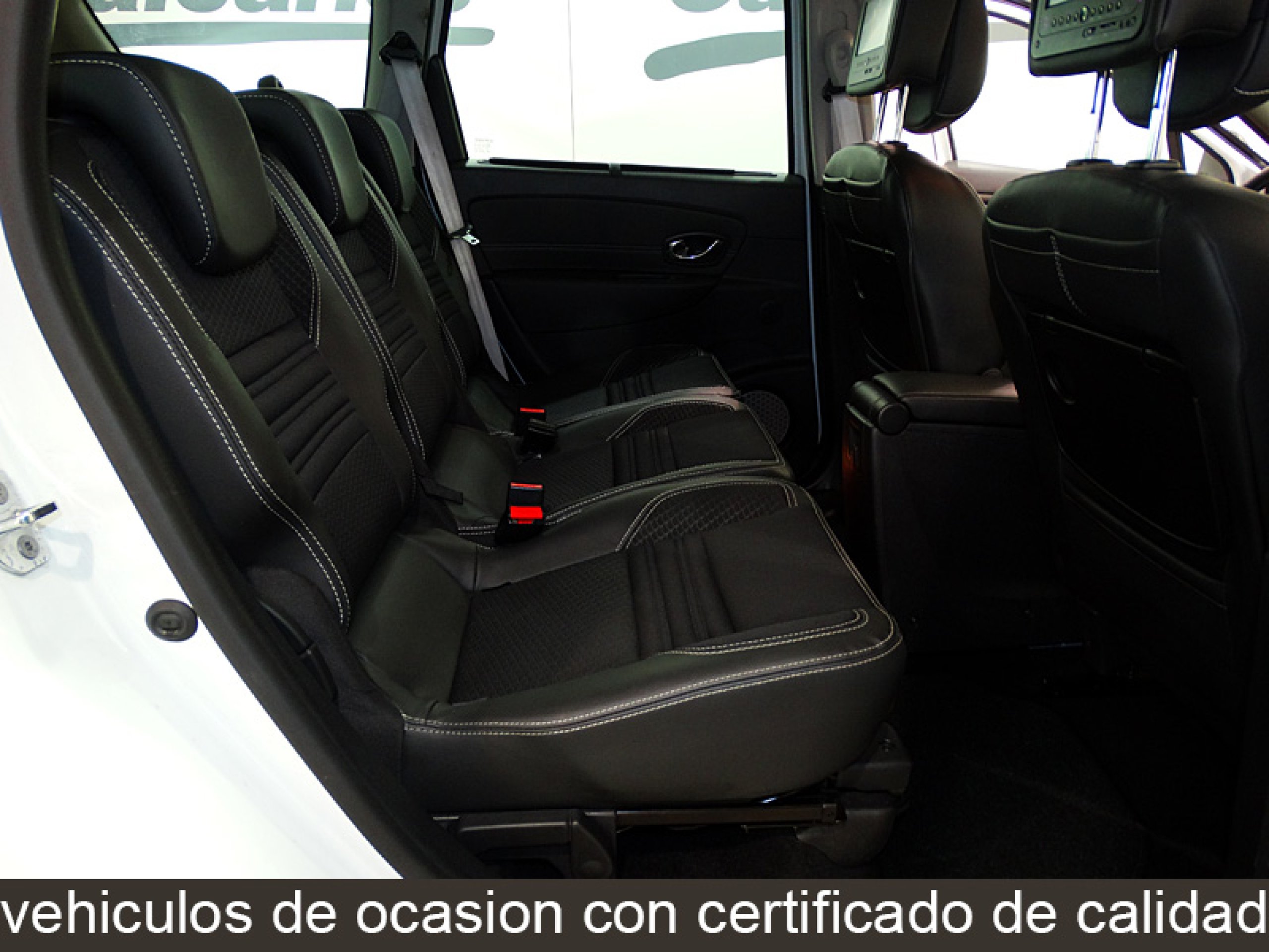 Foto Renault Grand Scenic 23