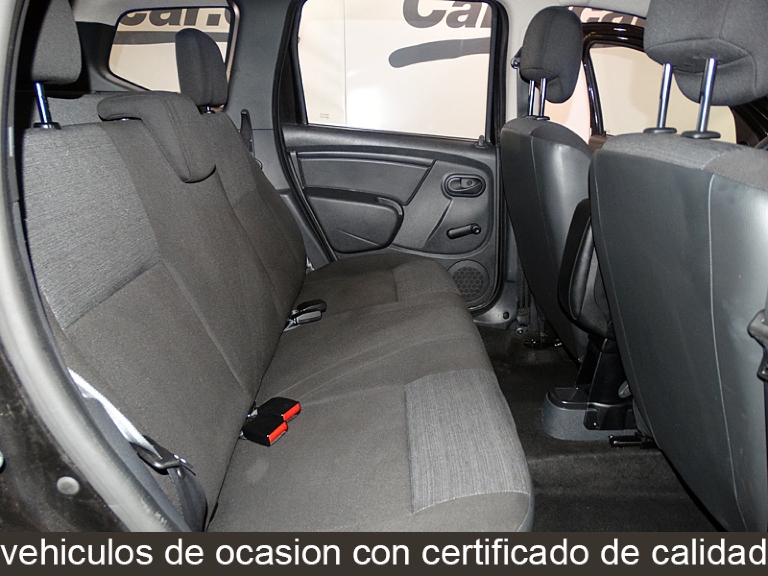 Foto Dacia Duster 16