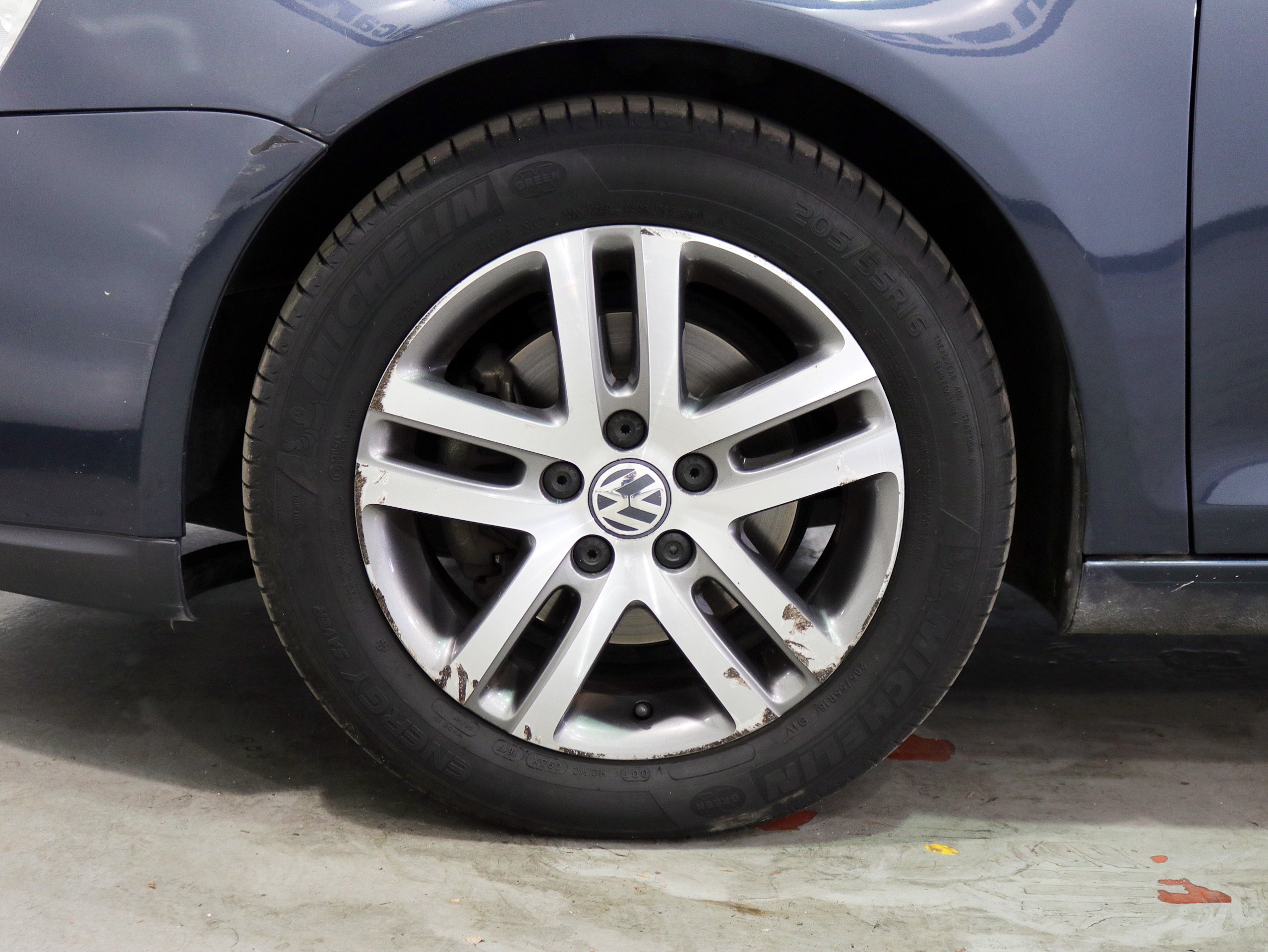 Foto Volkswagen Golf 32