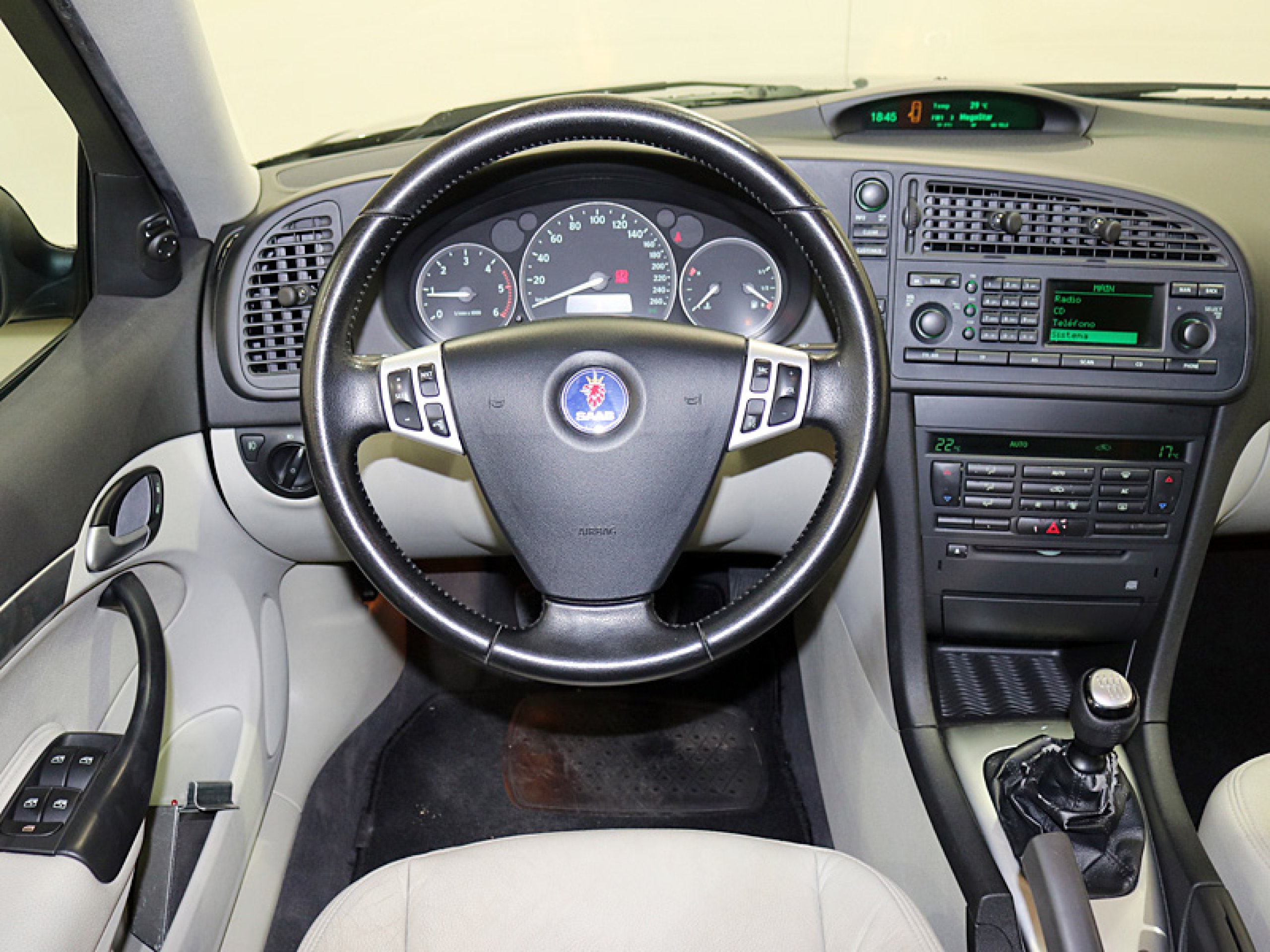 Foto Saab 9-3 18 Foto Saab 9-3 18