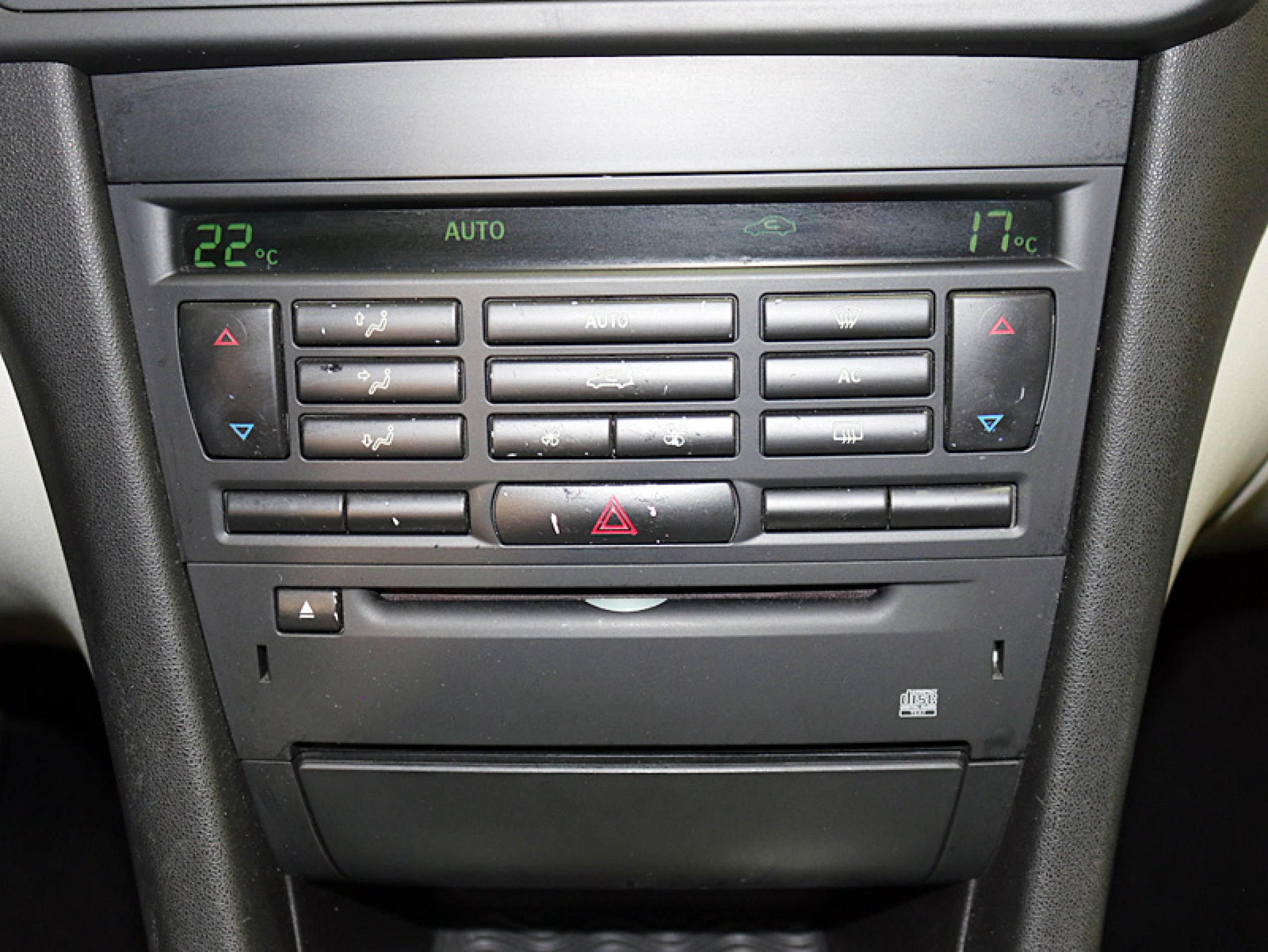 Foto Saab 9-3 22 Foto Saab 9-3 22