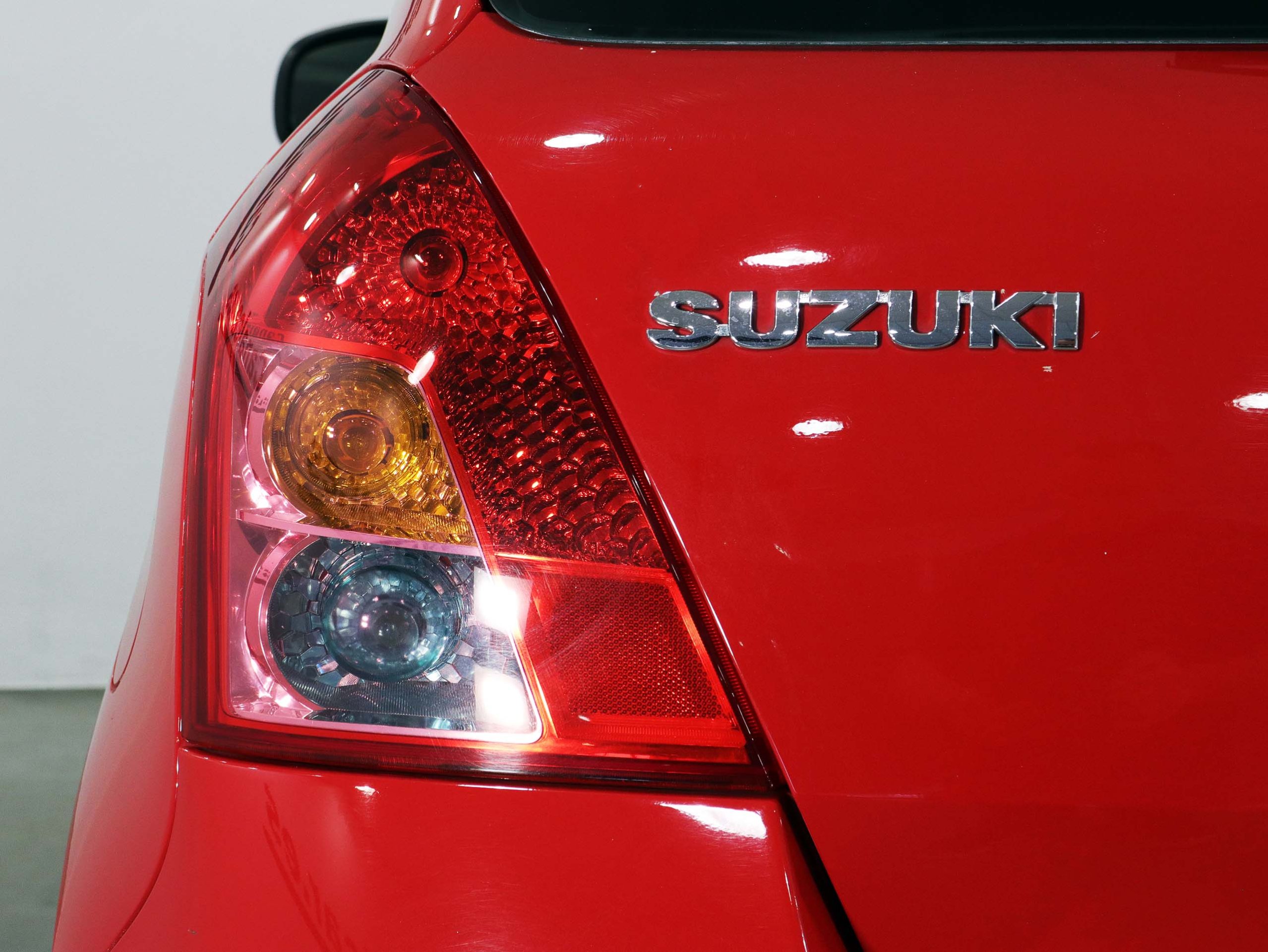 Foto Suzuki Swift 11