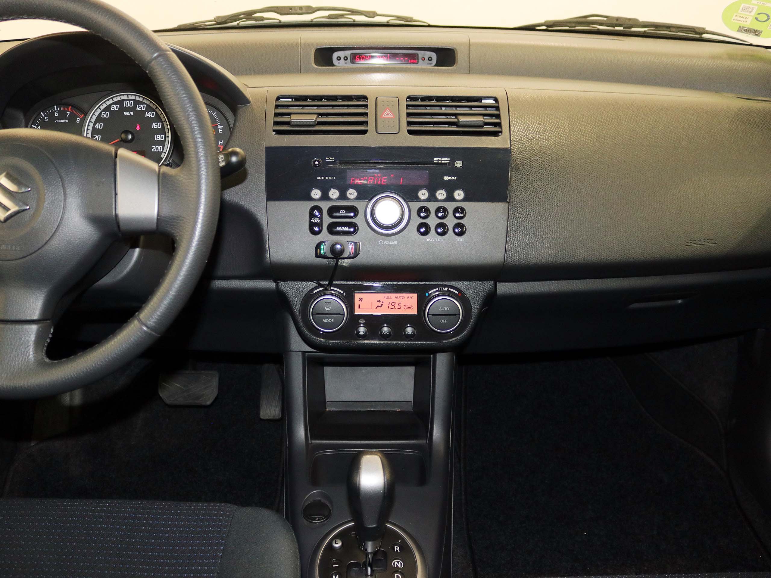 Foto Suzuki Swift 22