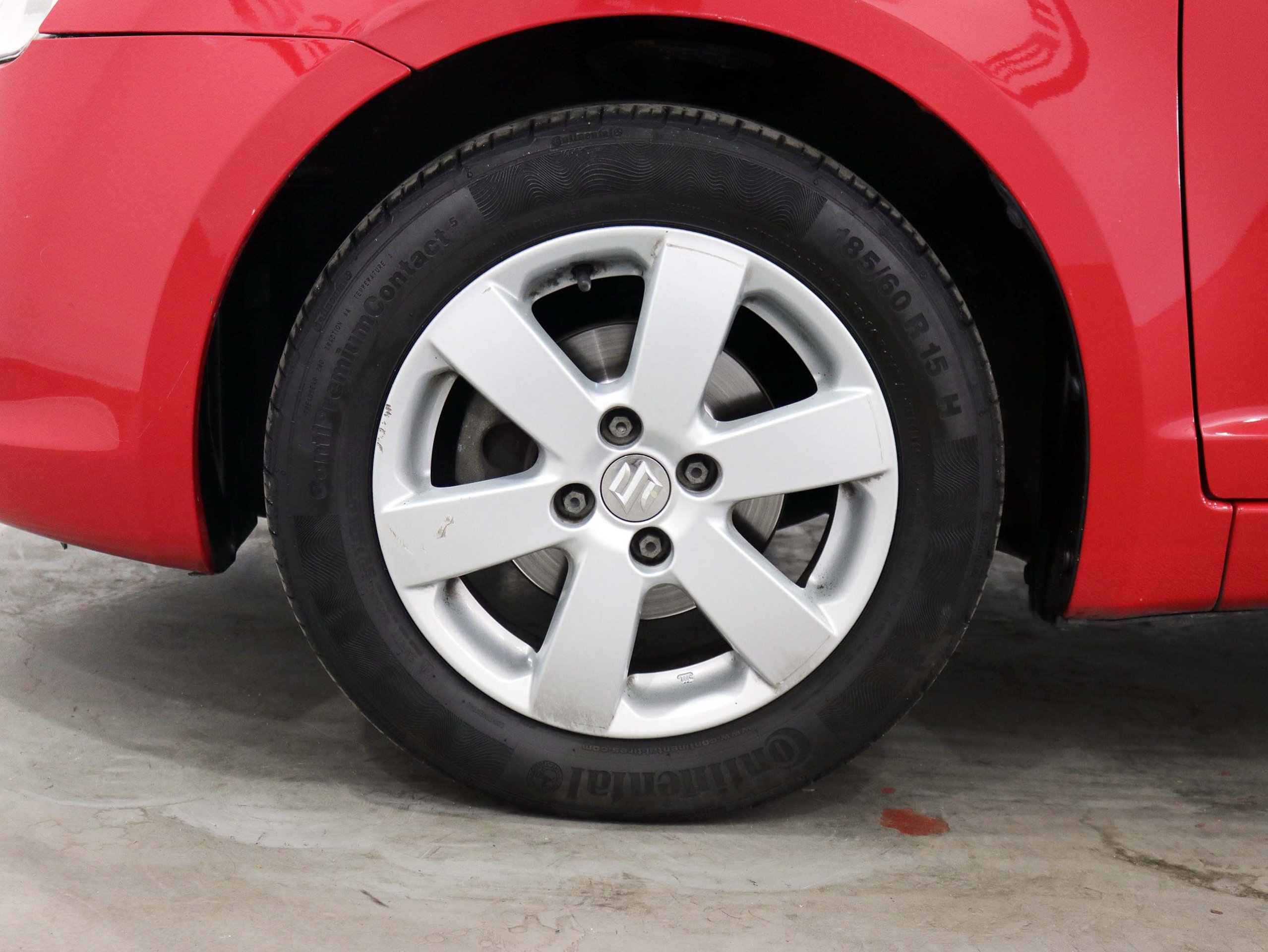 Foto Suzuki Swift 33