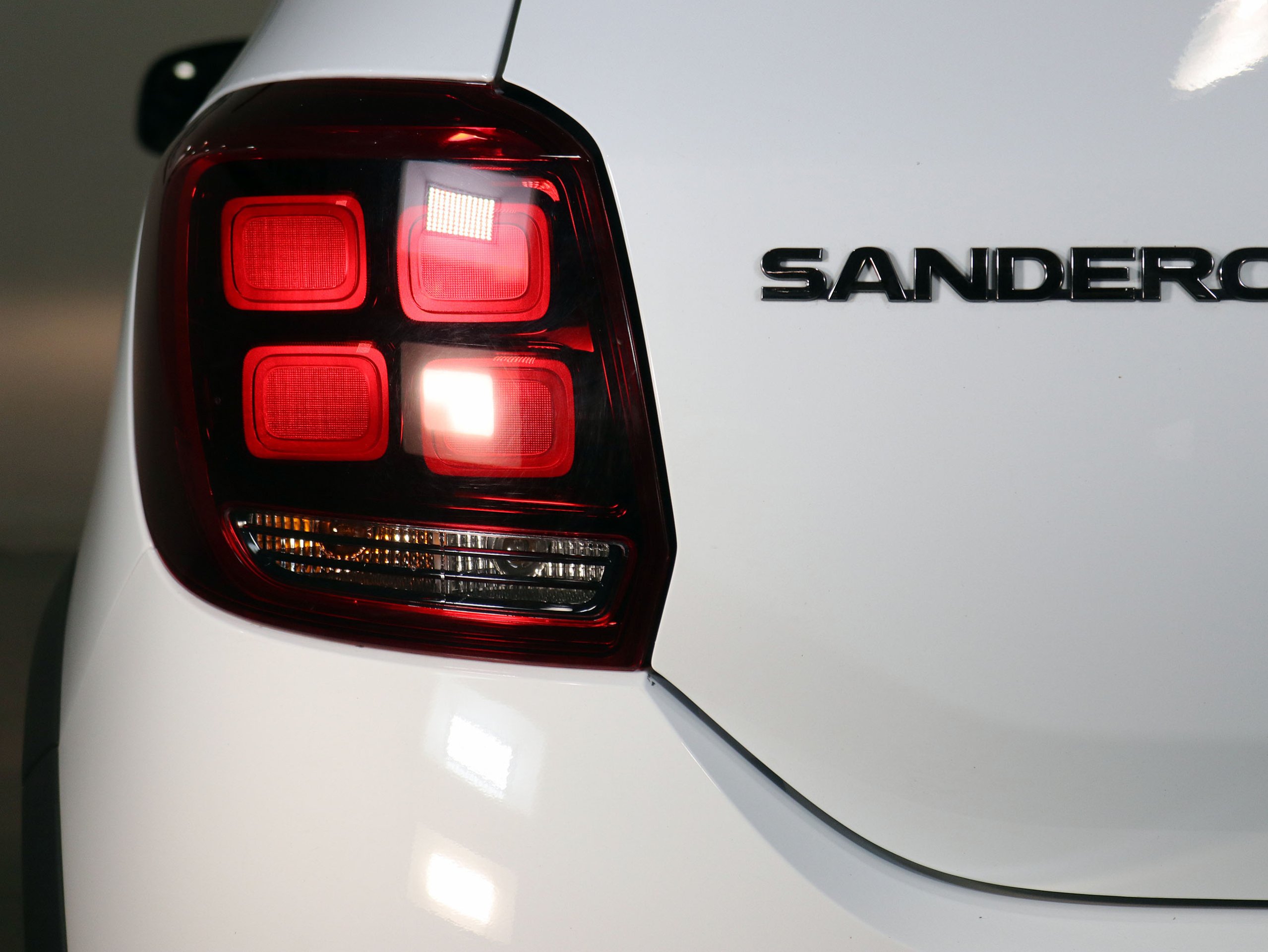 Foto Dacia Sandero 9