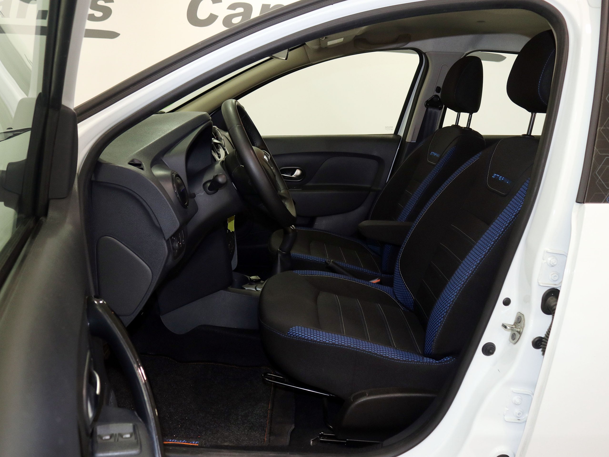 Foto Dacia Sandero 14