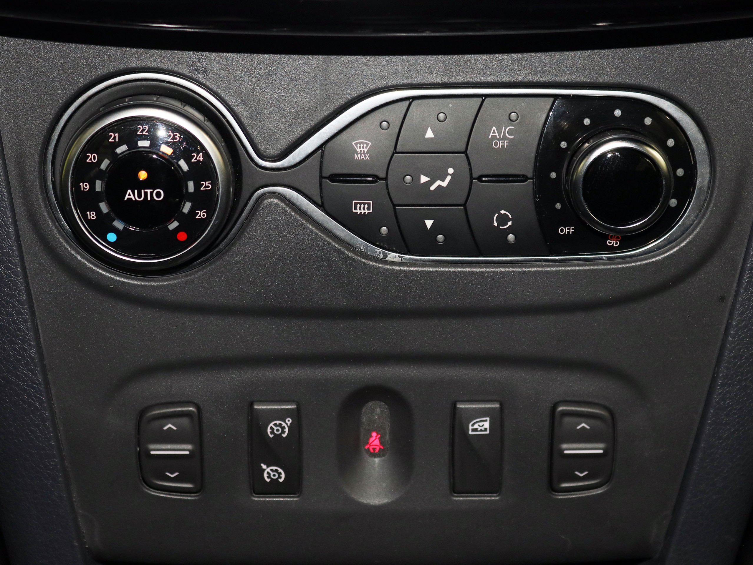 Foto Dacia Sandero 26