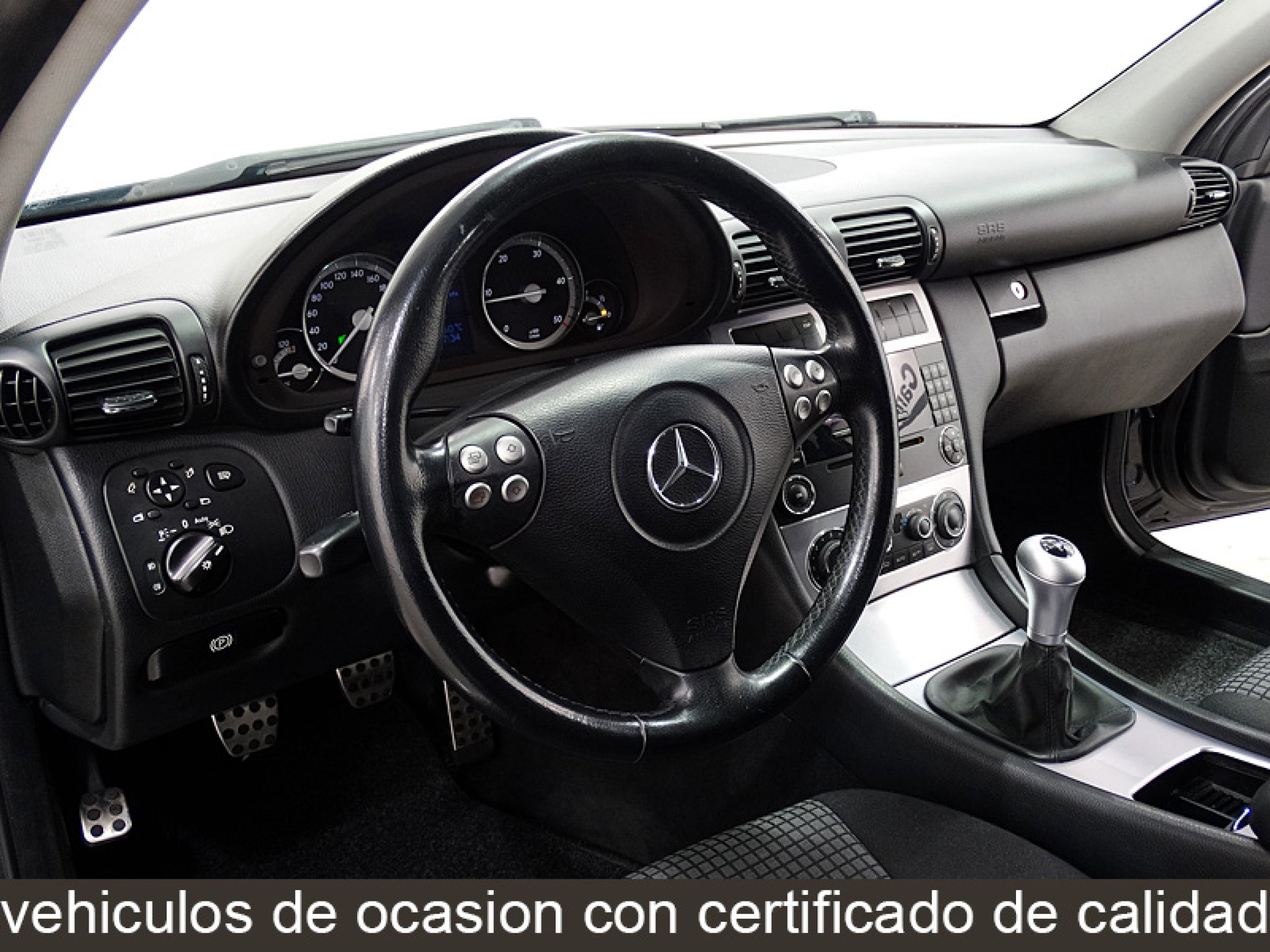 Foto Mercedes-Benz C 200 23
