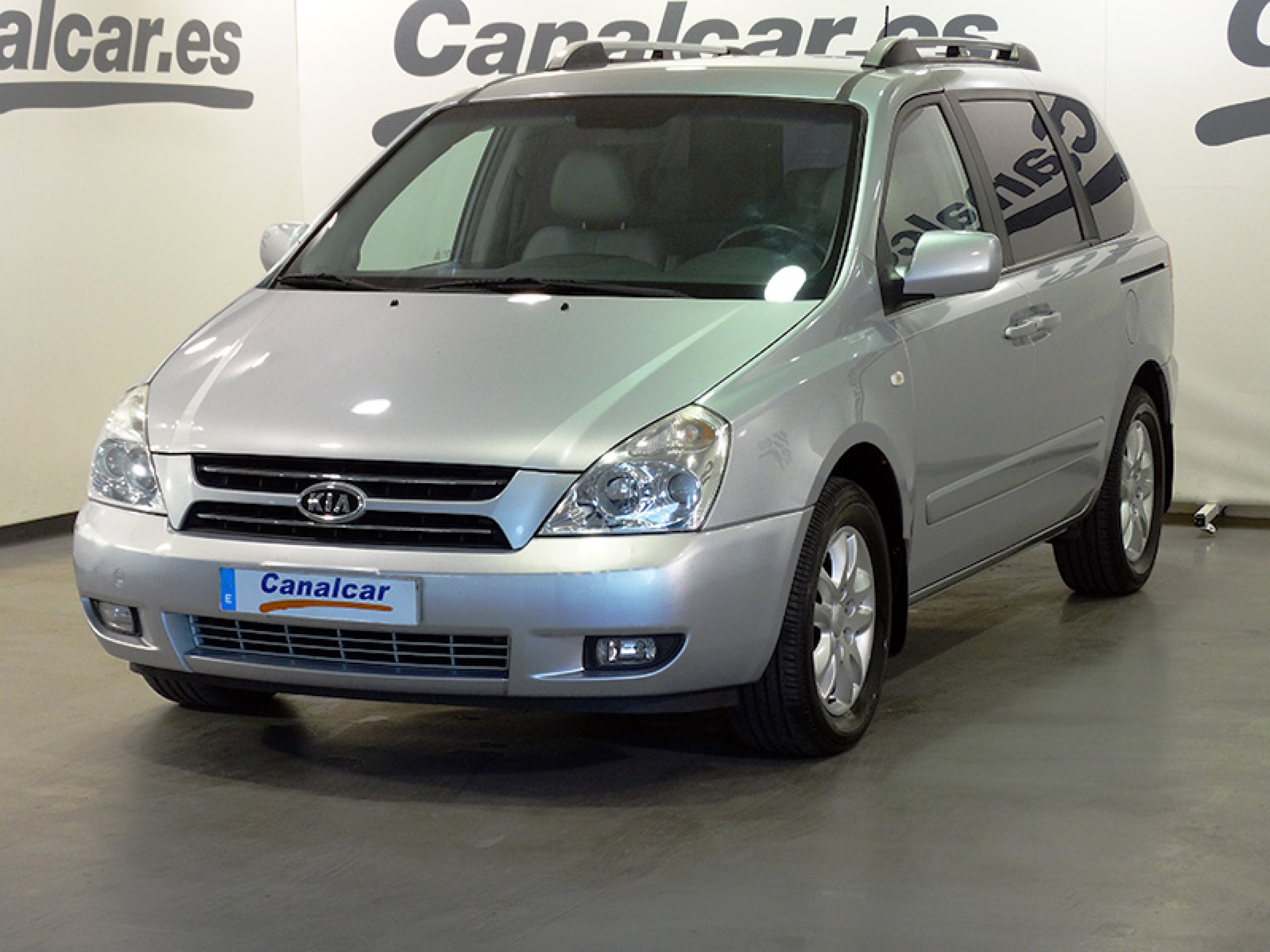 Foto Kia Carnival 1