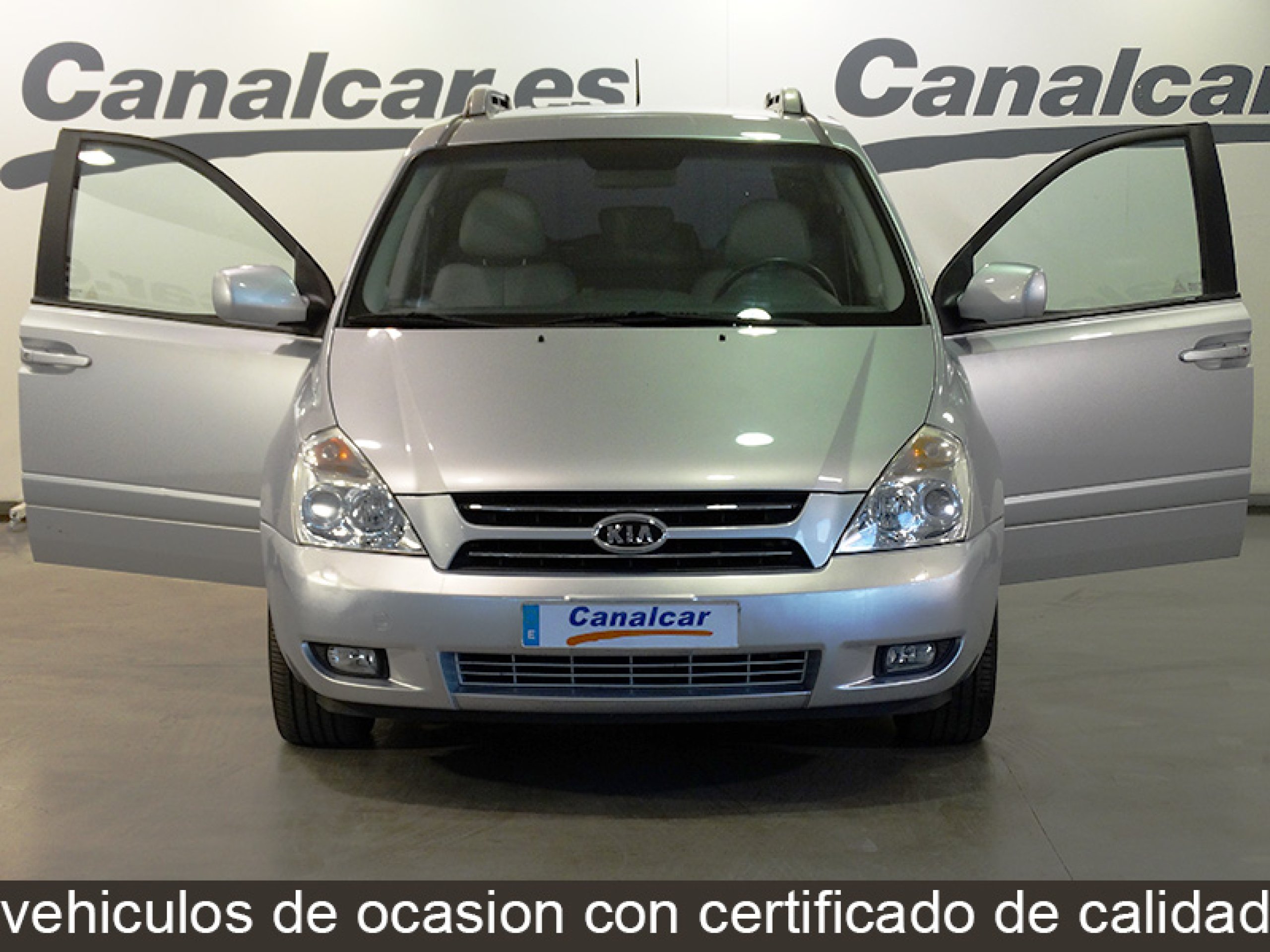 Foto Kia Carnival 4