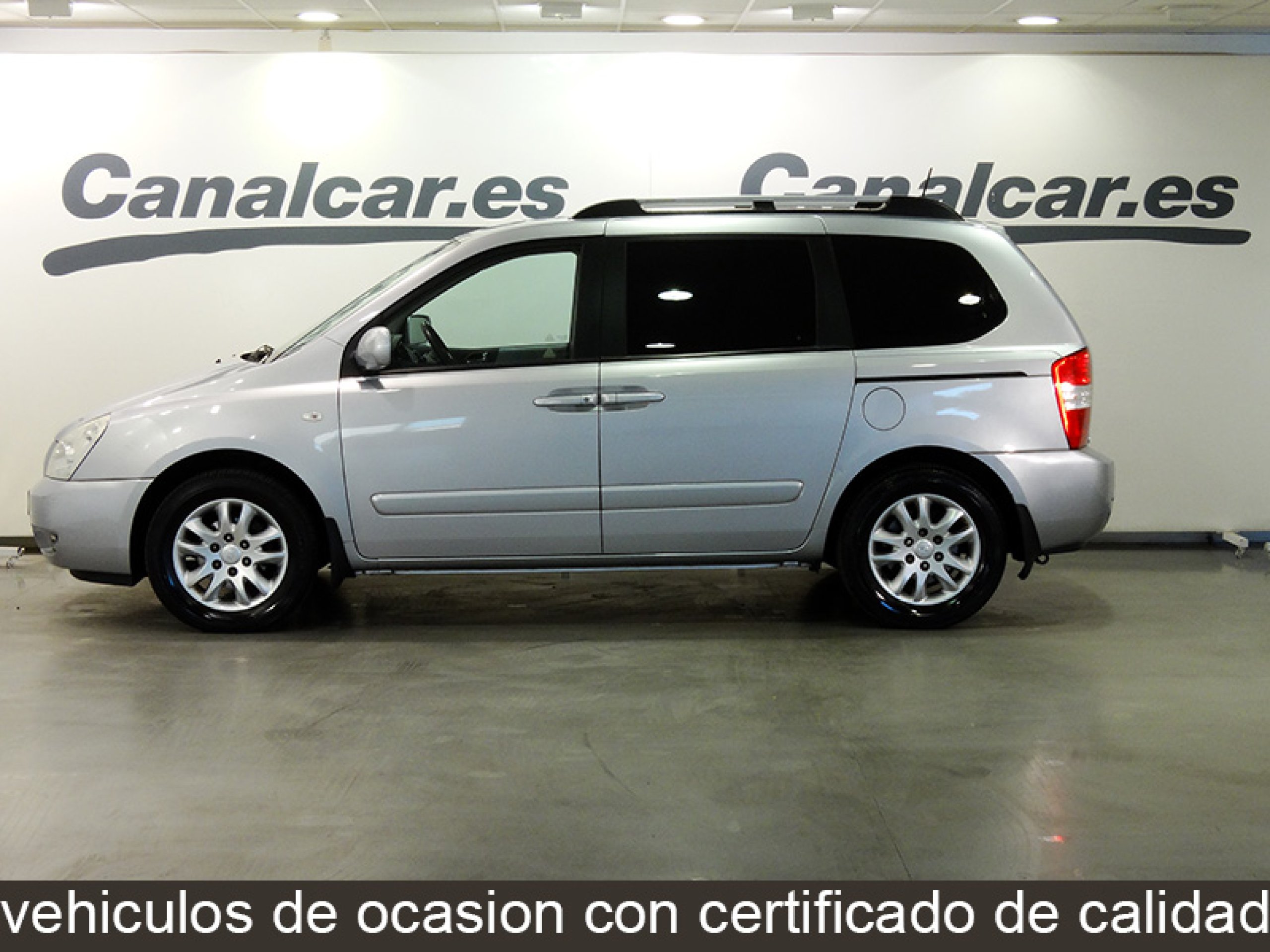 Foto Kia Carnival 9
