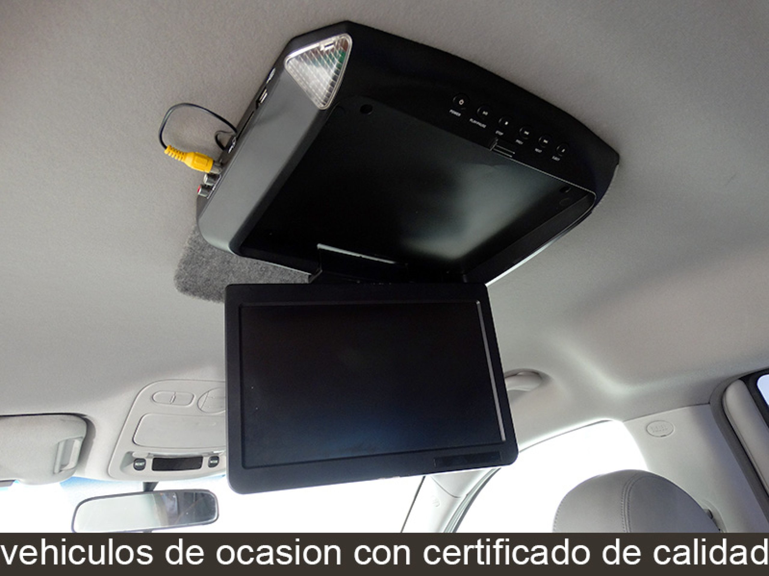 Foto Kia Carnival 24