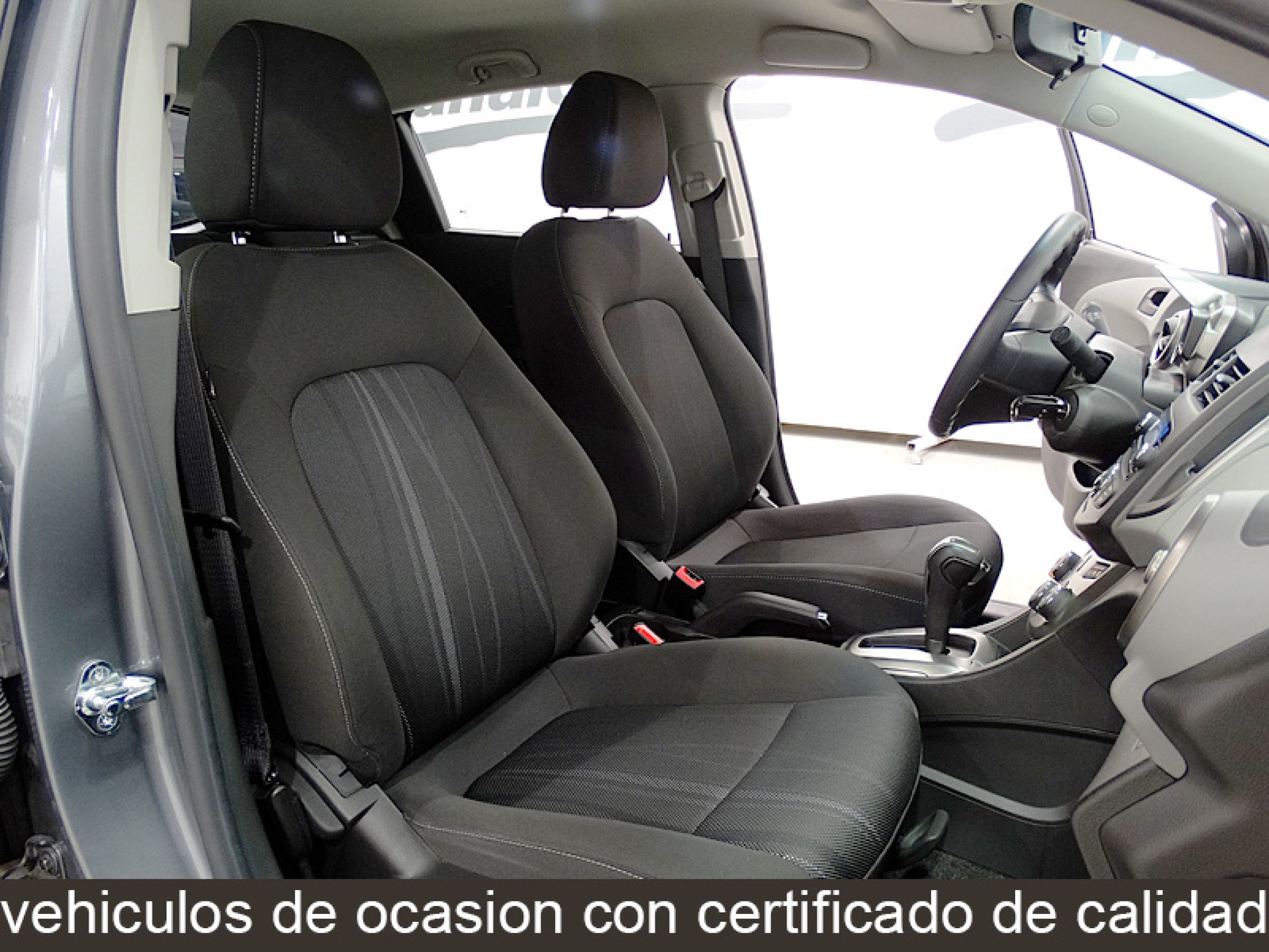 Foto Chevrolet Aveo 19