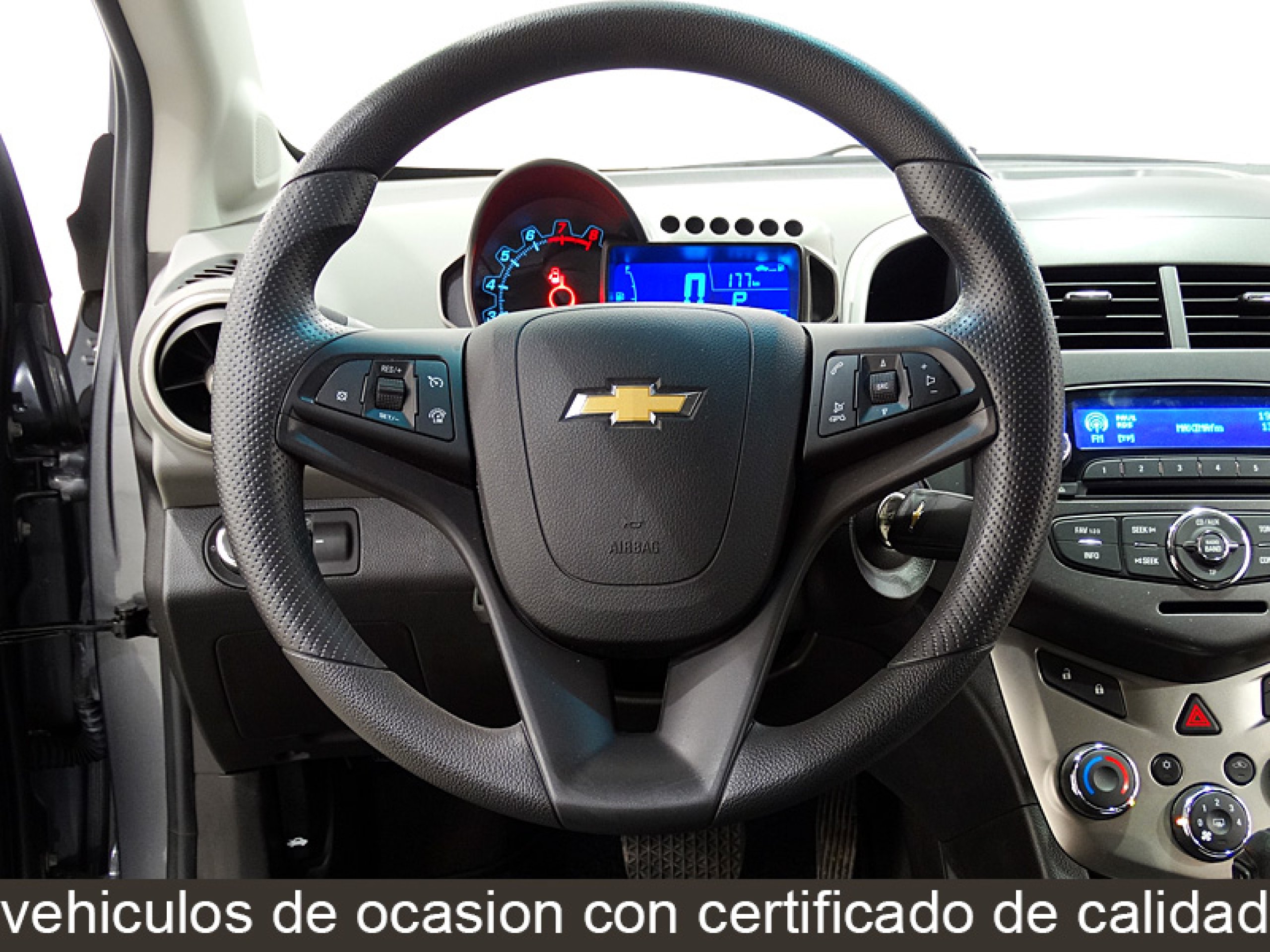 Foto Chevrolet Aveo 25