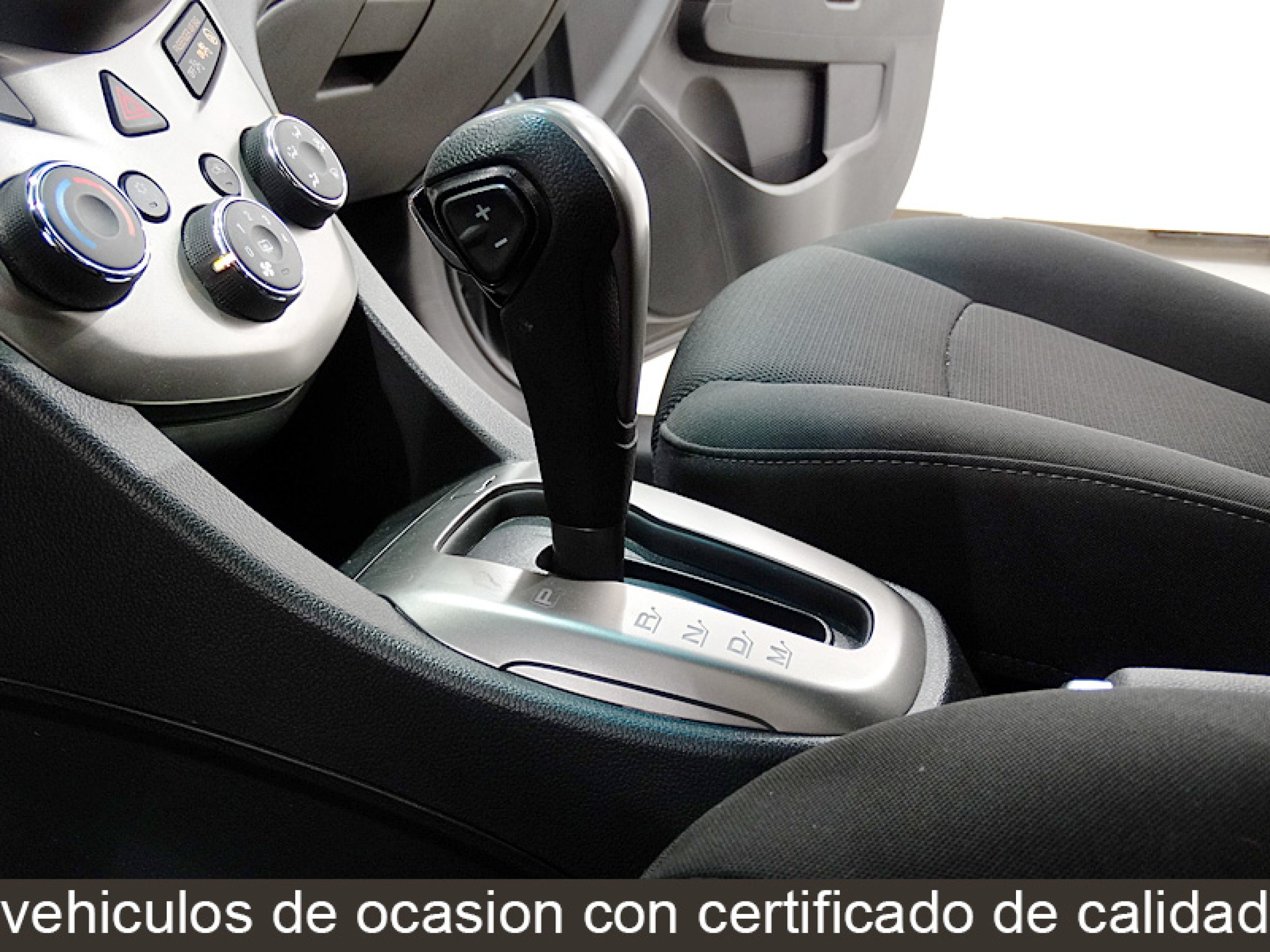 Foto Chevrolet Aveo 29