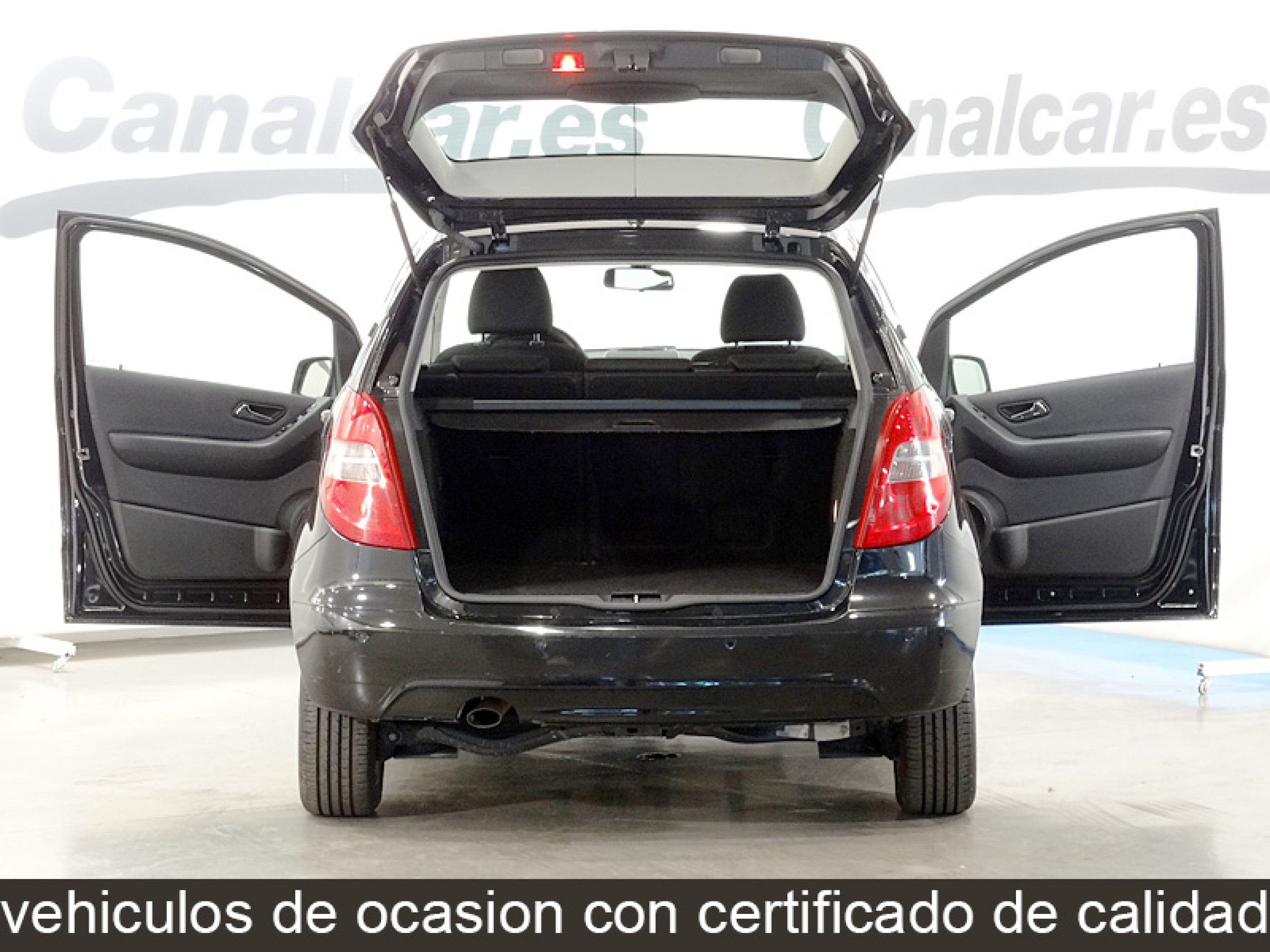 Foto Mercedes-Benz A 180 8