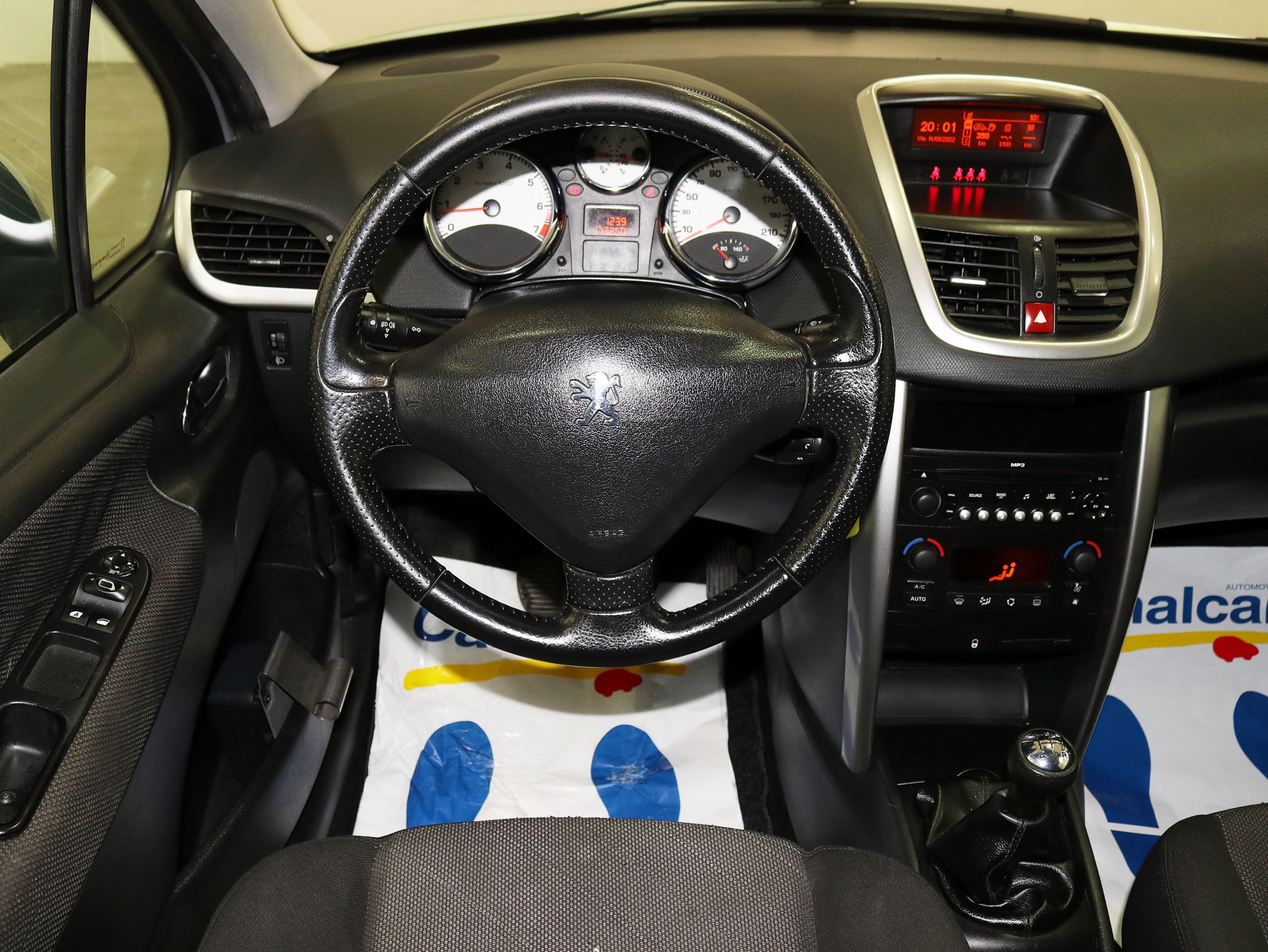 Foto Peugeot 207 18 Foto Peugeot 207 18