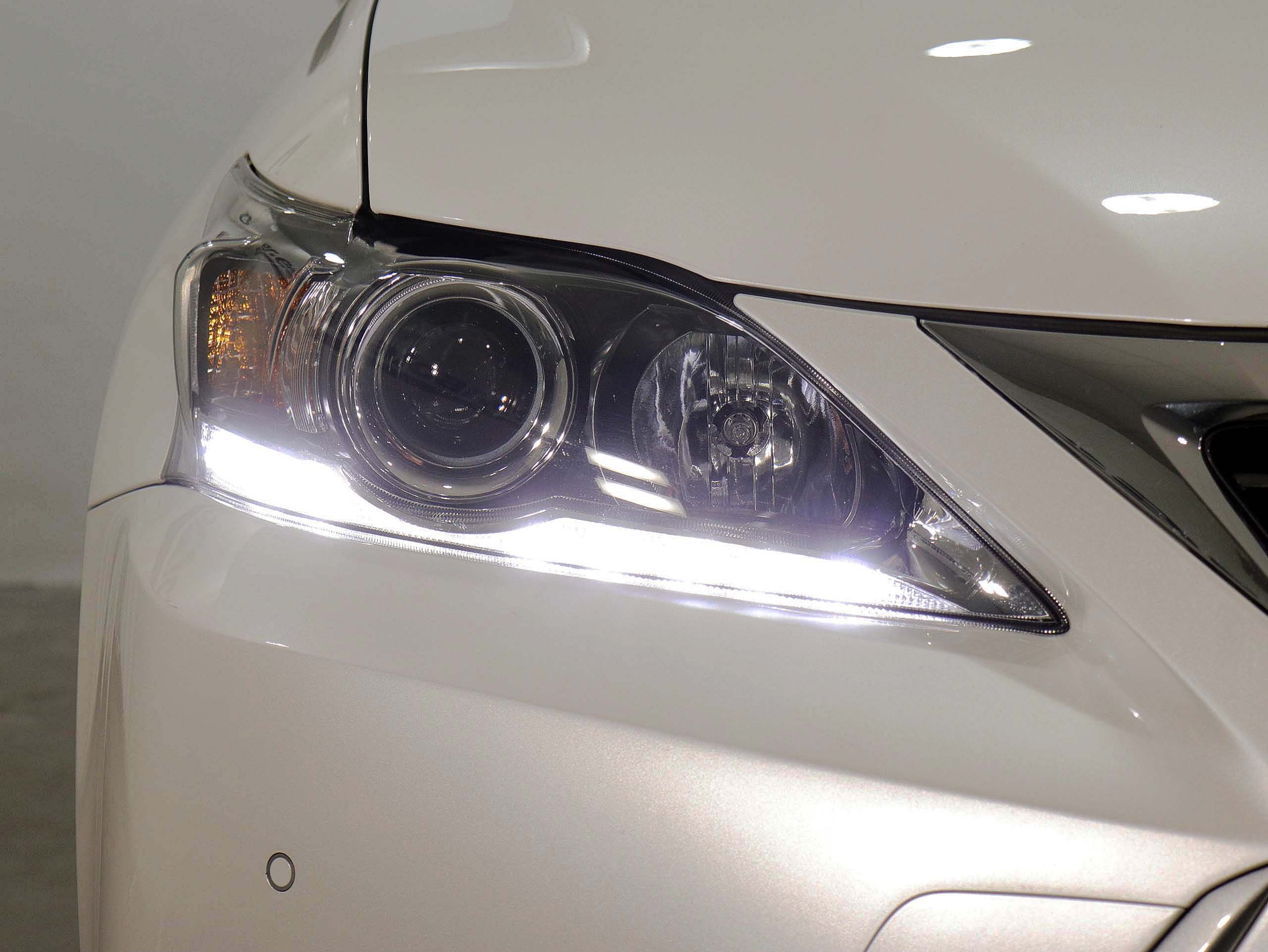 Foto Lexus CT 200h 11