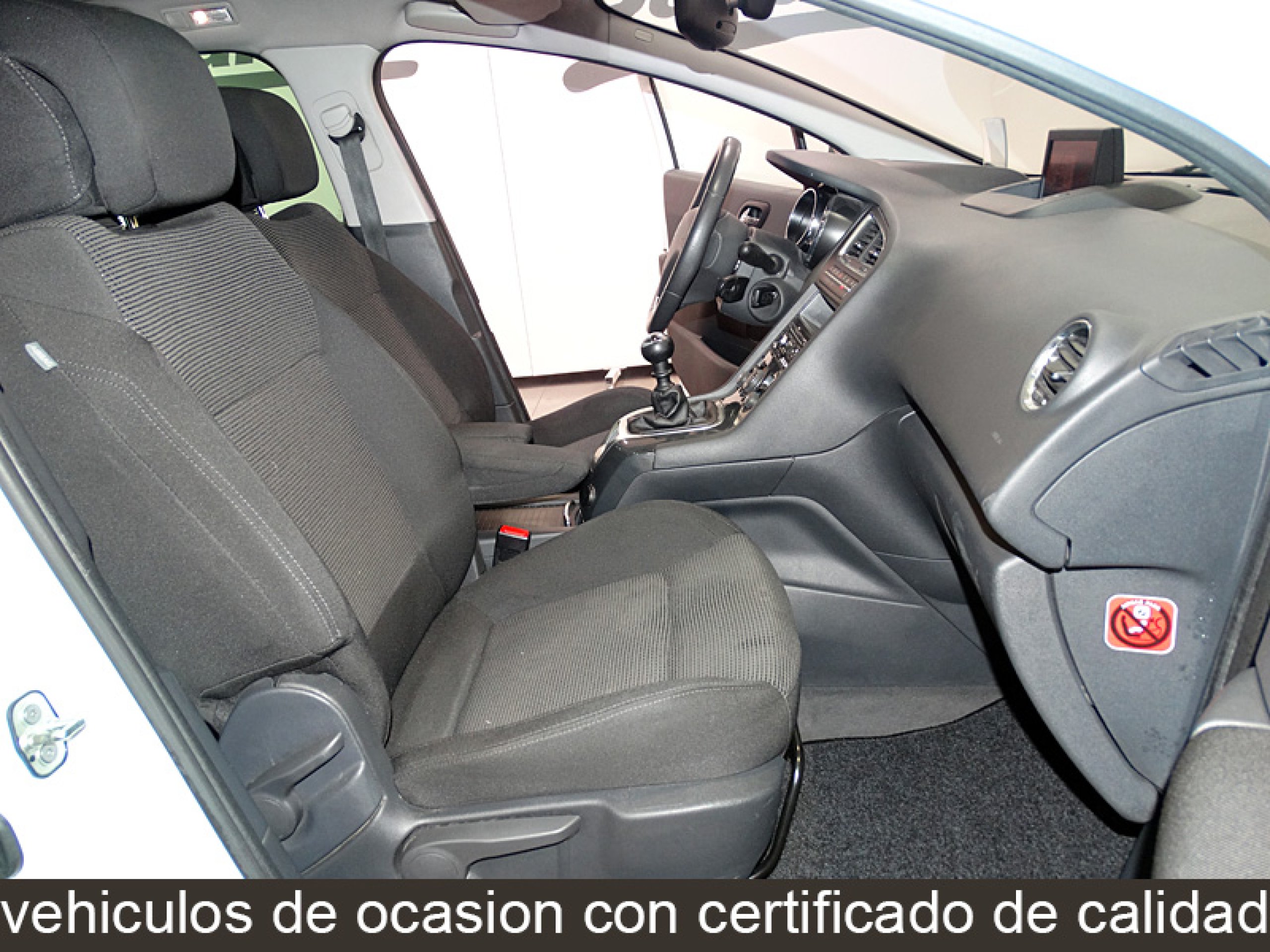 Foto Peugeot 5008 20