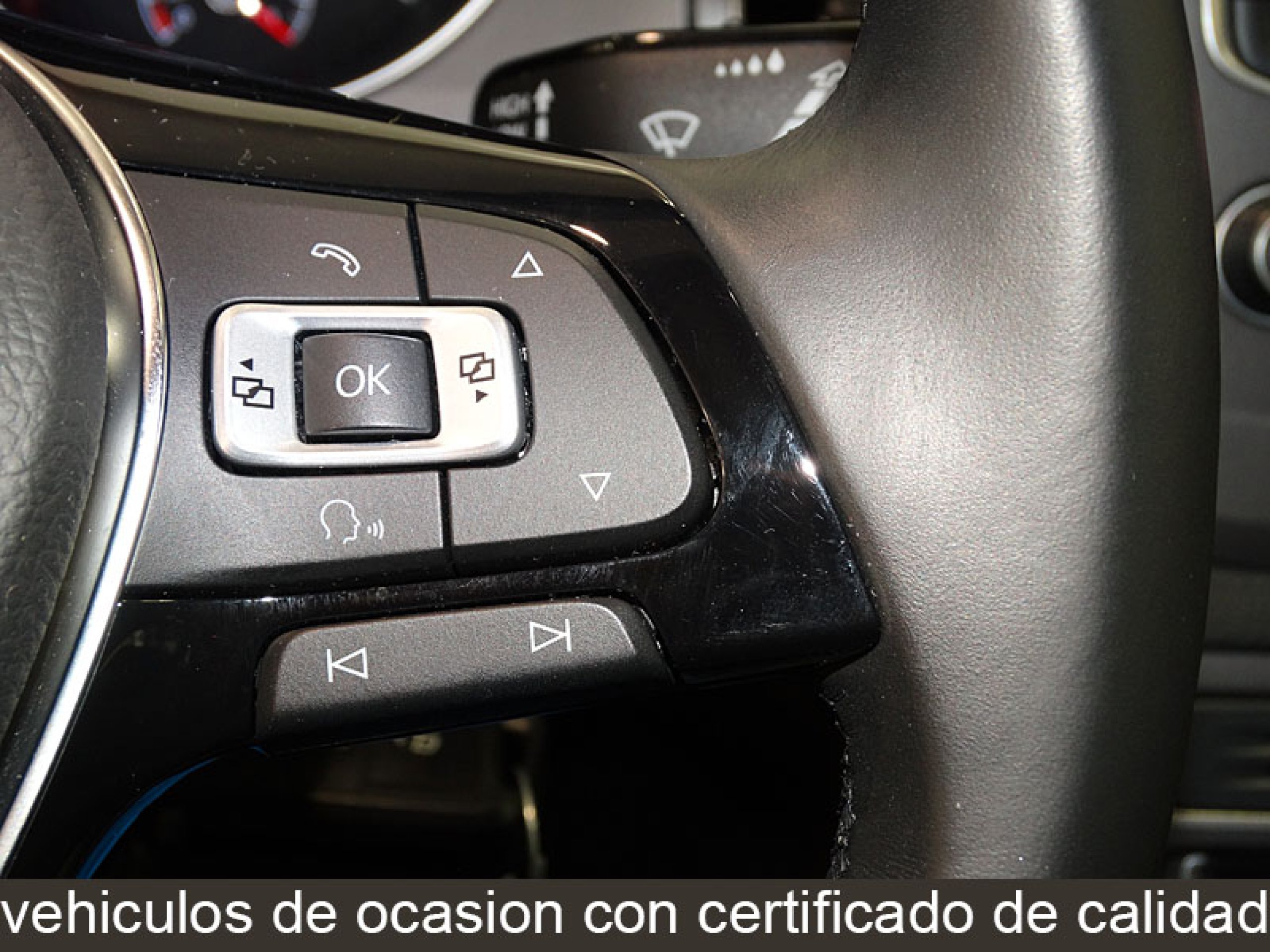Foto Volkswagen Golf Sportsvan 34