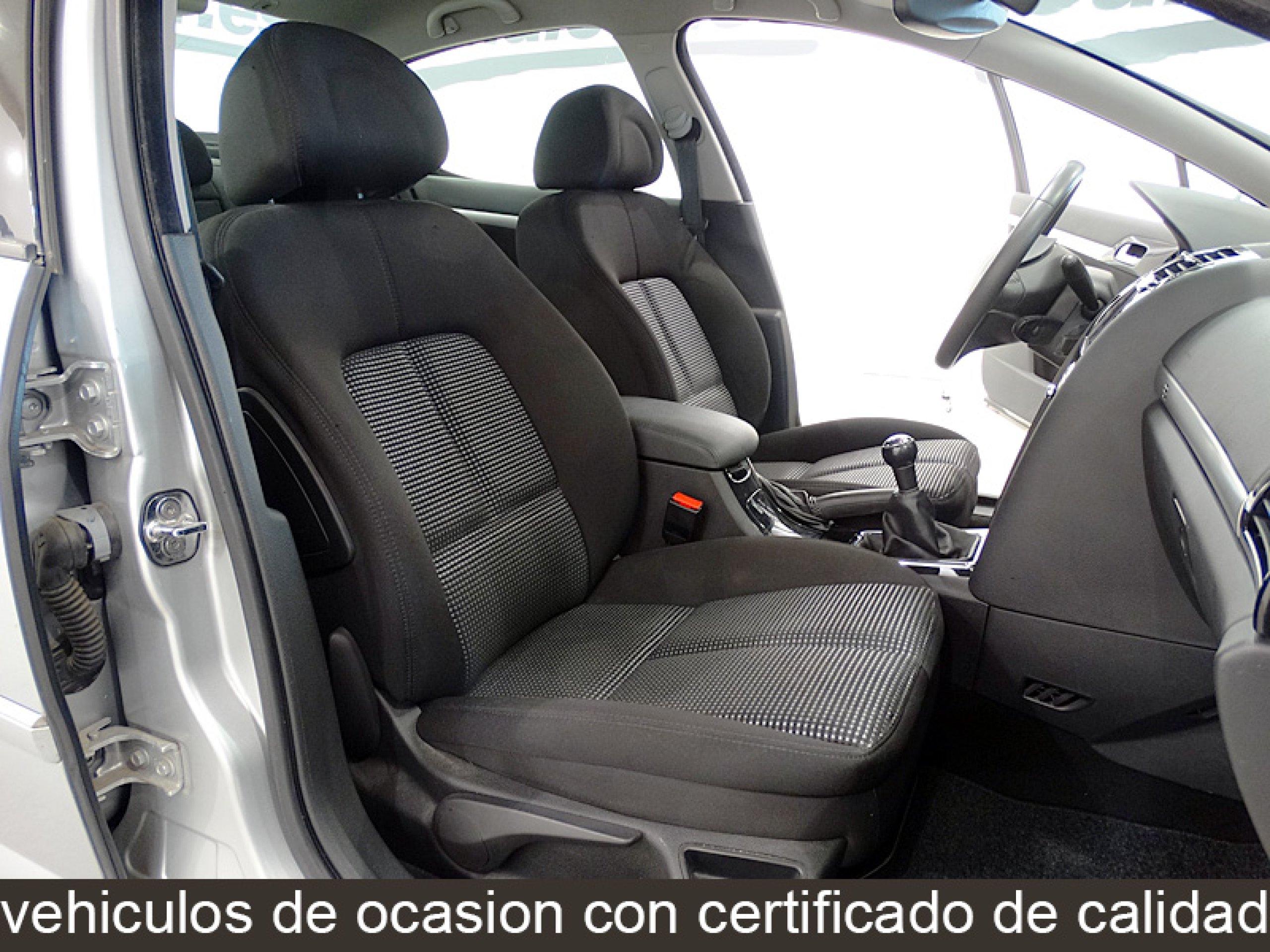 Foto Peugeot 407 17