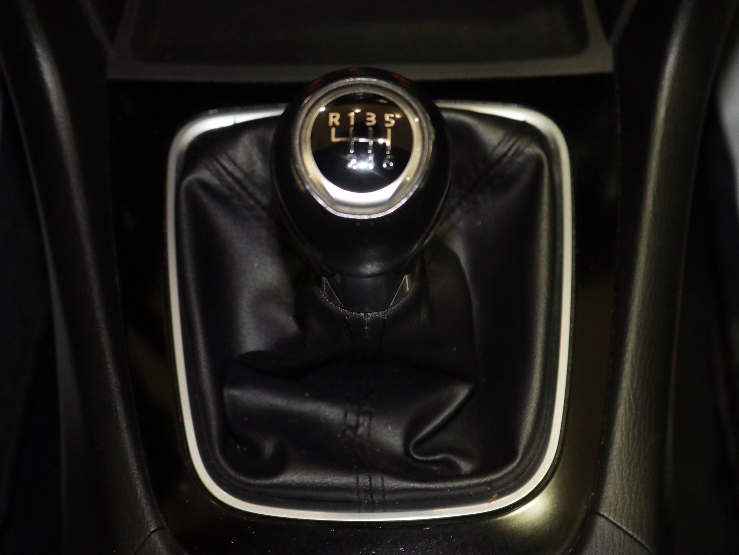 Foto Mazda 2 29