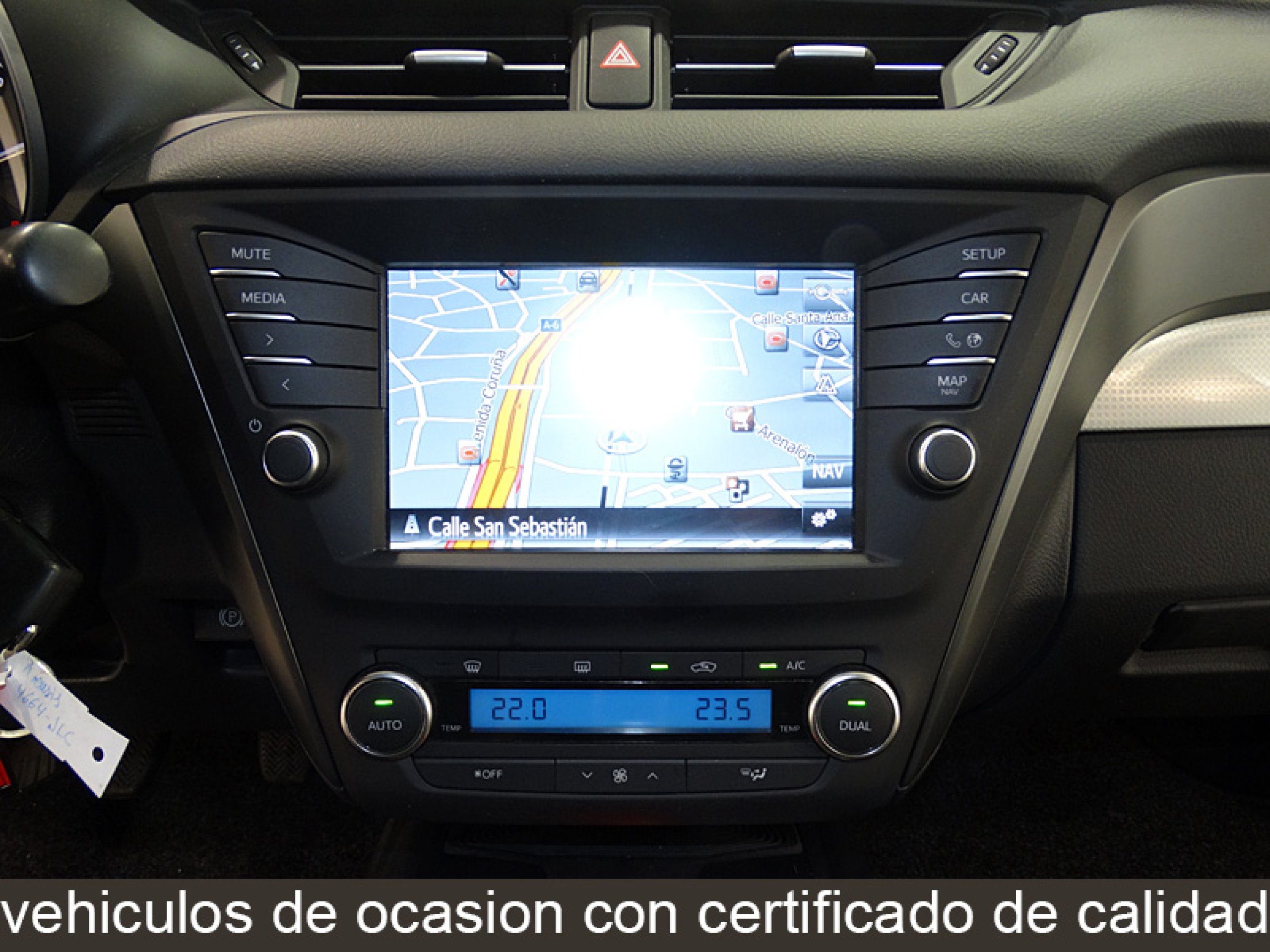Foto Toyota Avensis 24