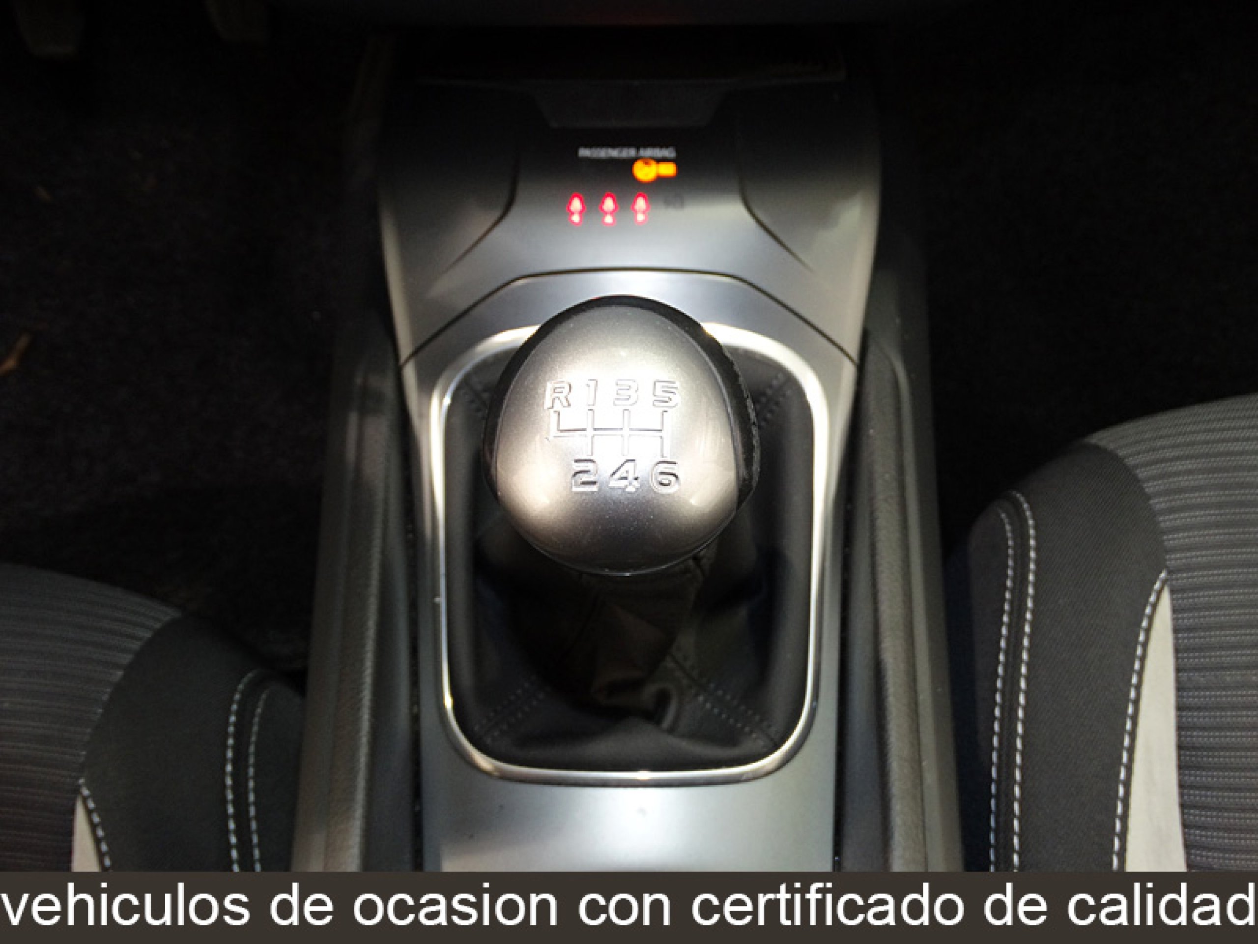 Foto Toyota Avensis 25