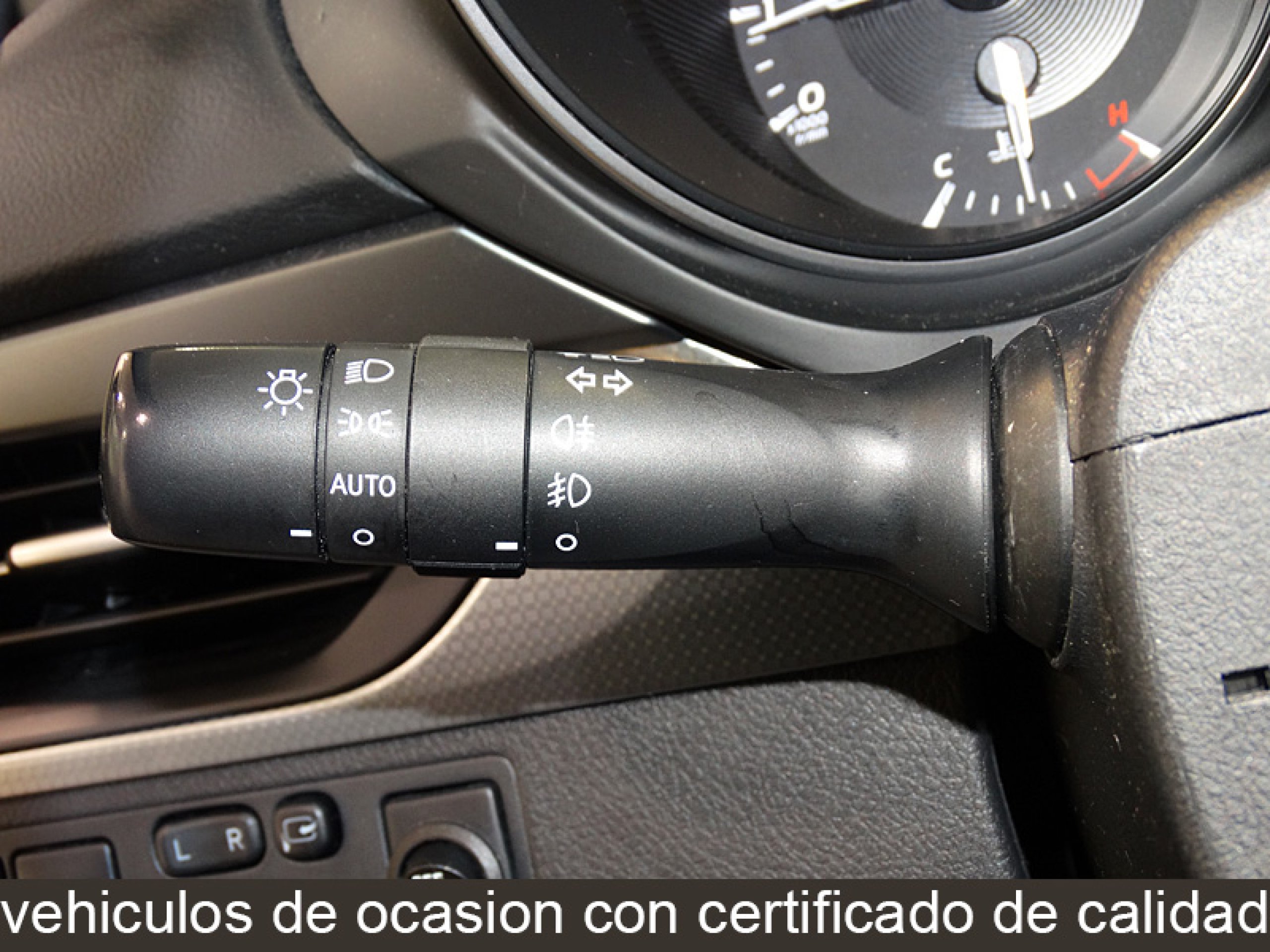 Foto Toyota Avensis 32