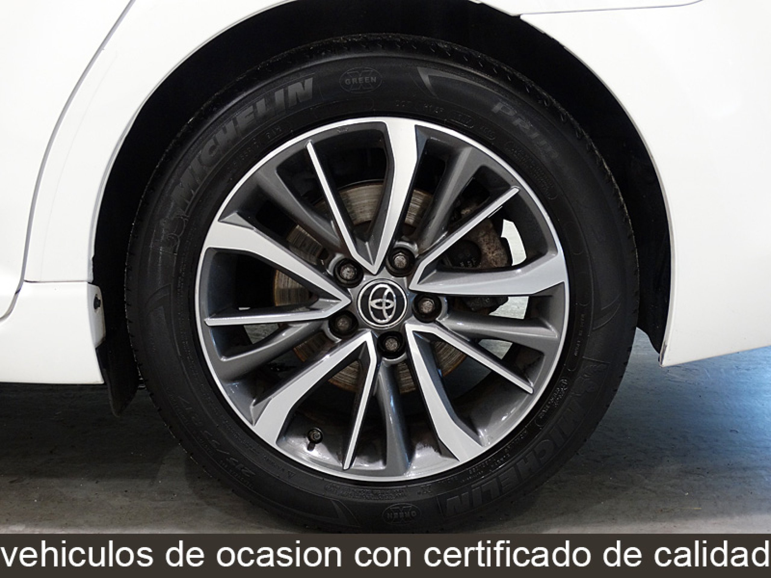 Foto Toyota Avensis 37